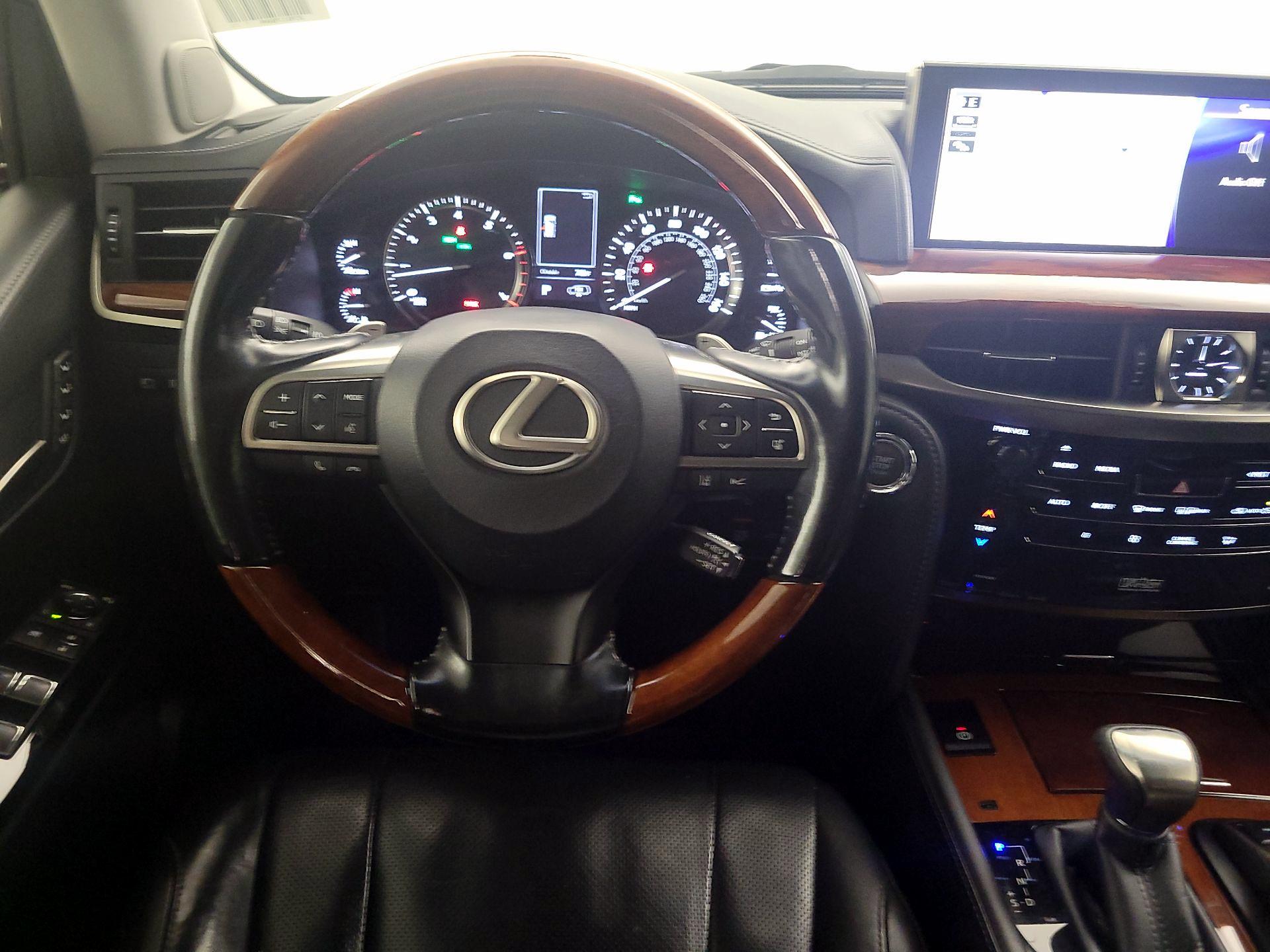 Thumbnail: 2017 Lexus LX - 10