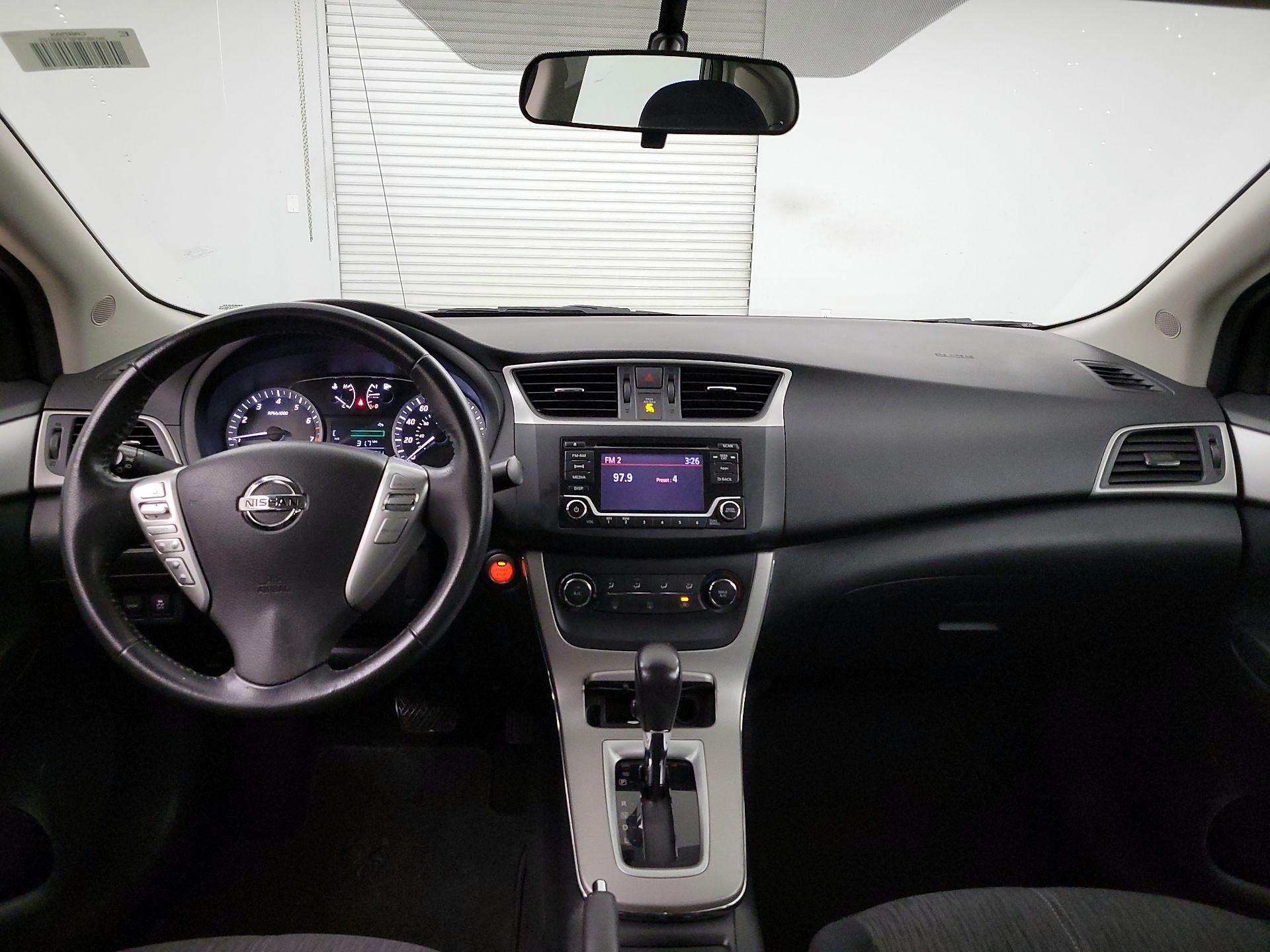 Thumbnail: 2015 Nissan Sentra - 9
