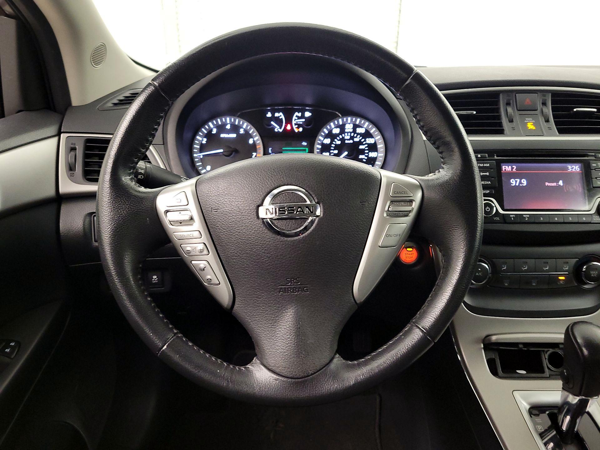 Thumbnail: 2015 Nissan Sentra - 10