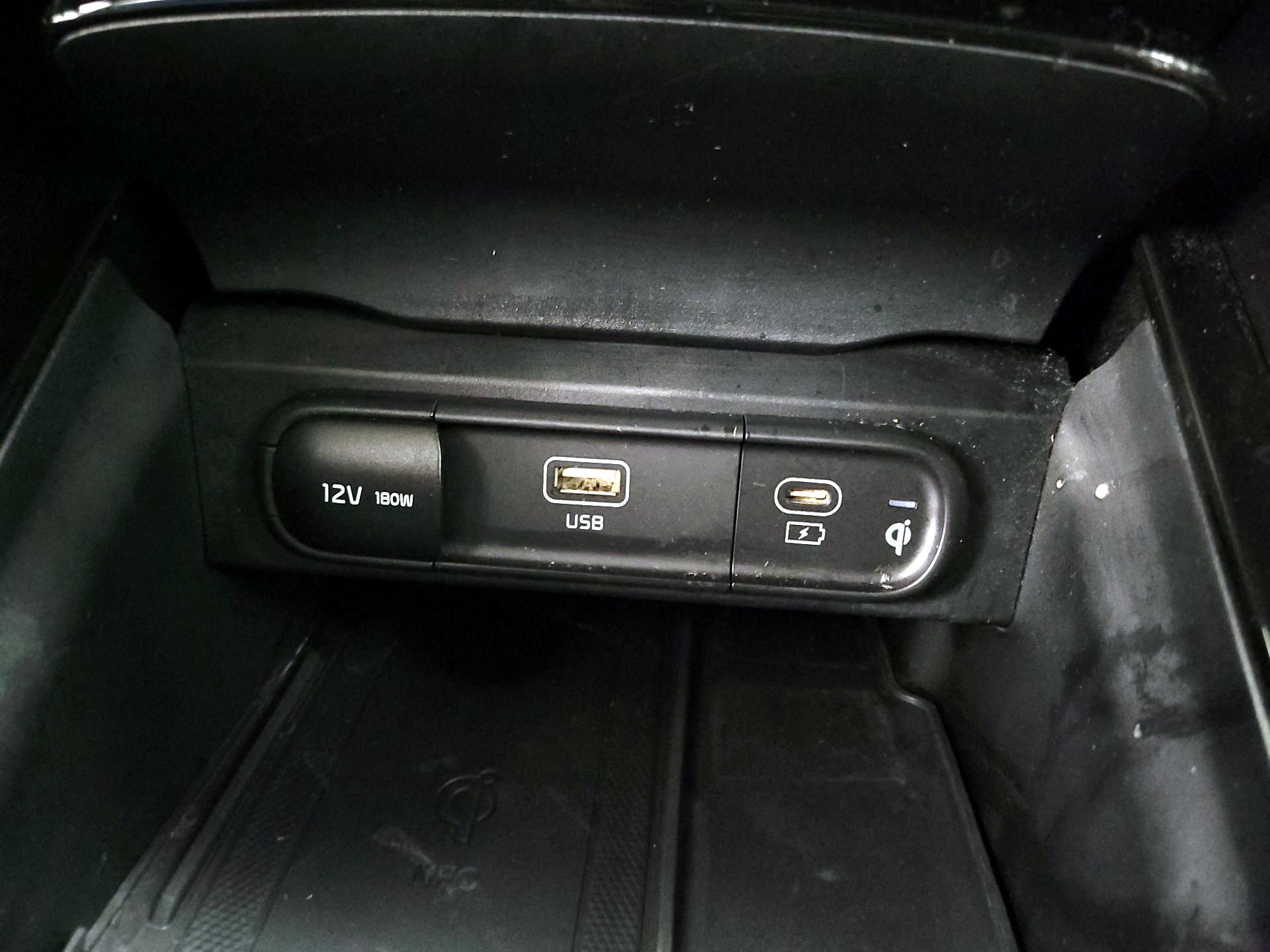 Thumbnail: 2024 Kia Telluride - 17