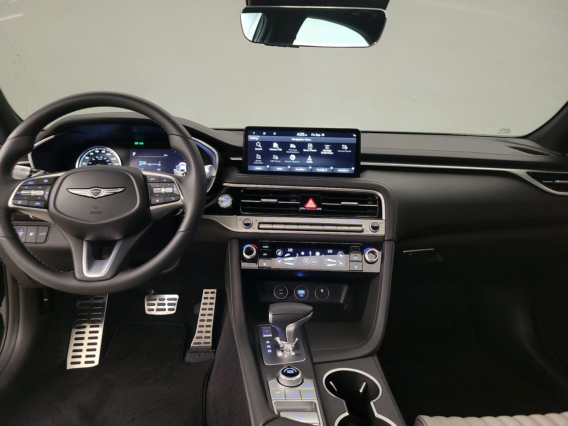 Thumbnail: 2025 Genesis G70 - 8