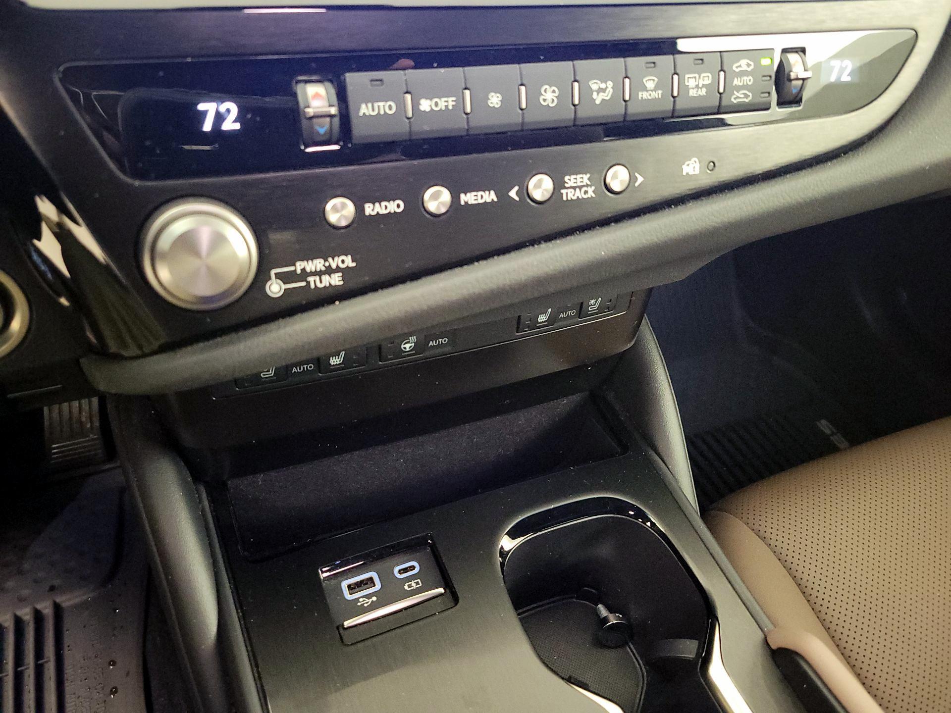 Thumbnail: 2023 Lexus ES - 14