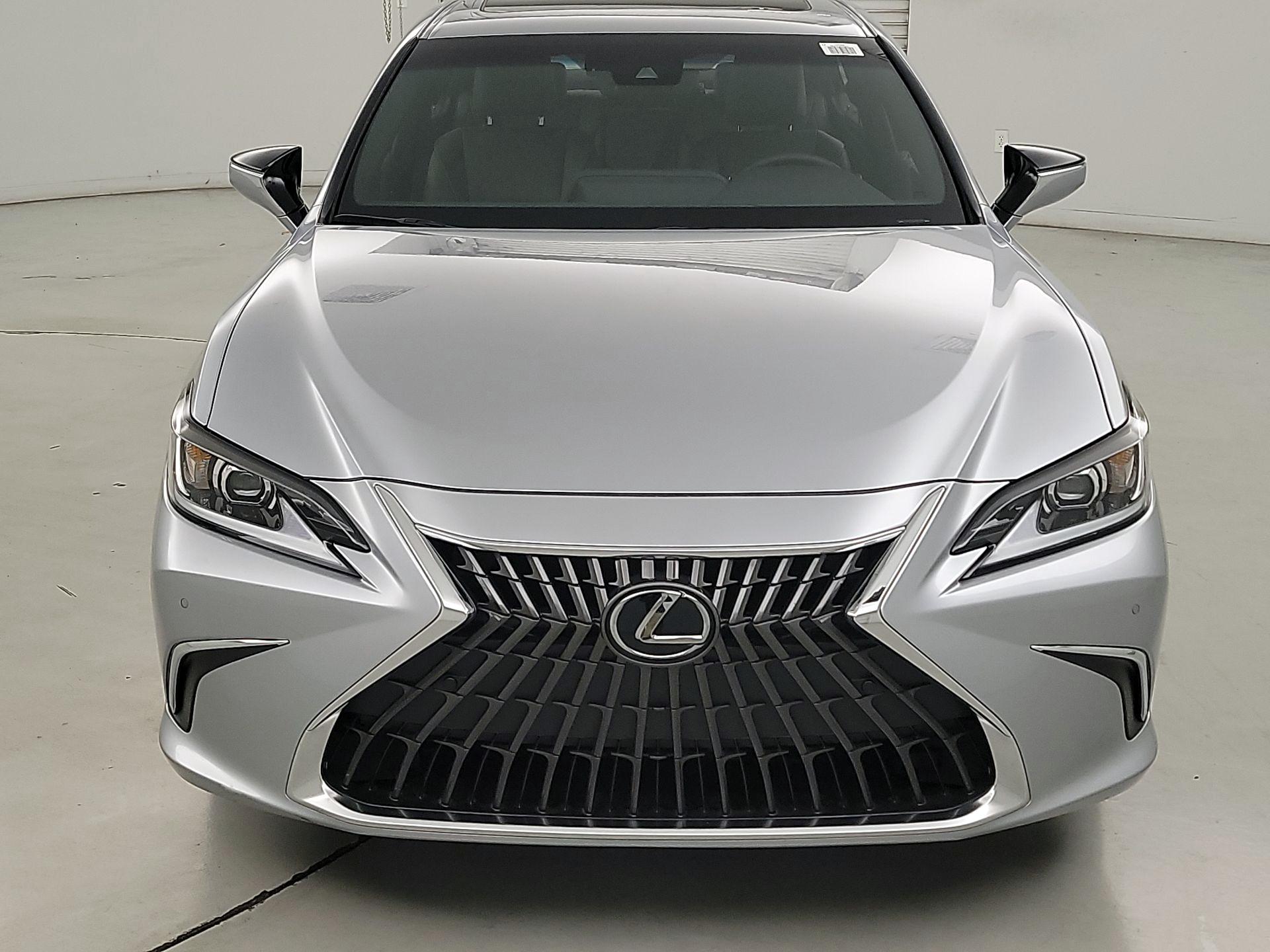 Thumbnail: 2023 Lexus ES - 2