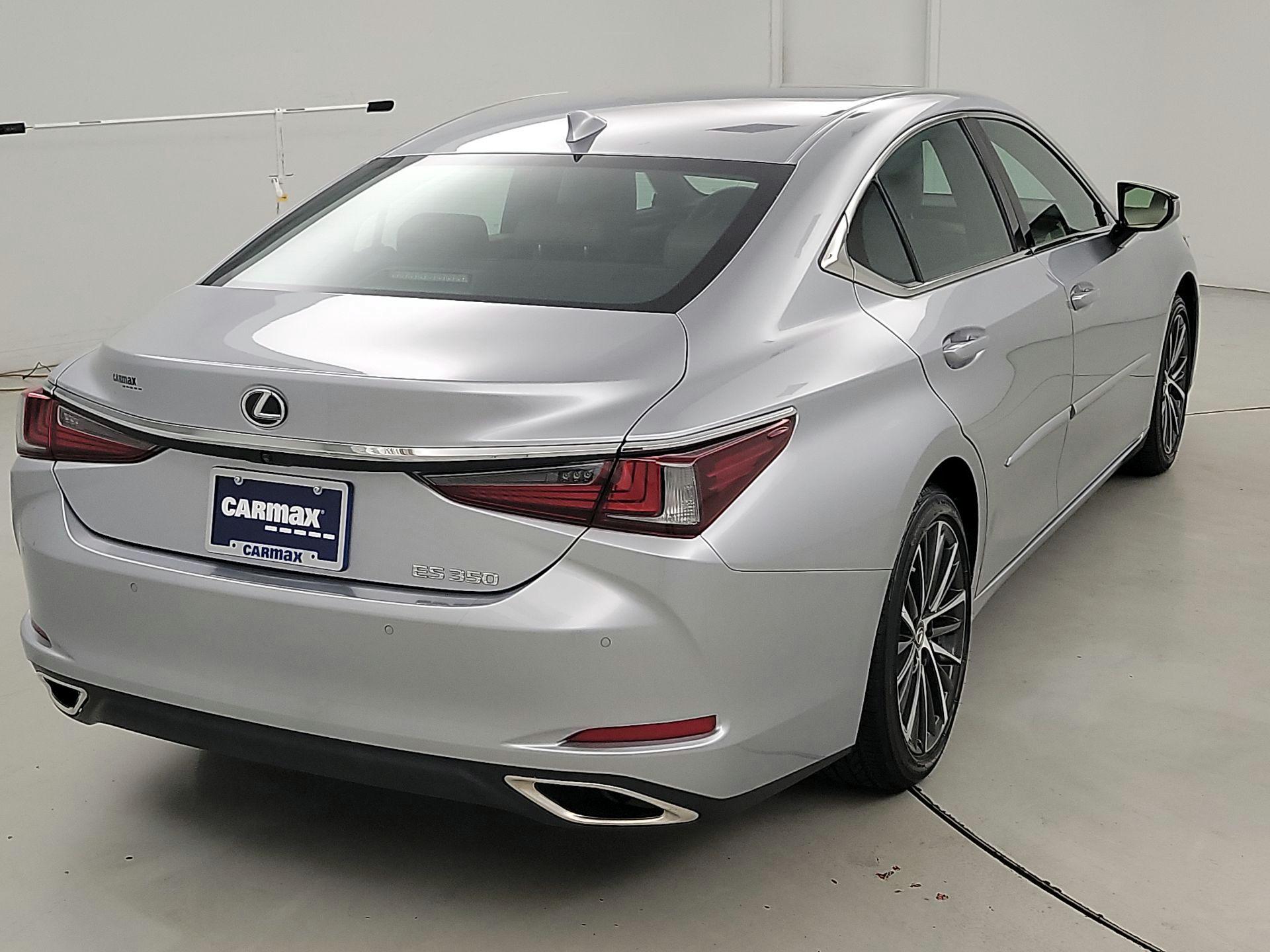 Thumbnail: 2023 Lexus ES - 5