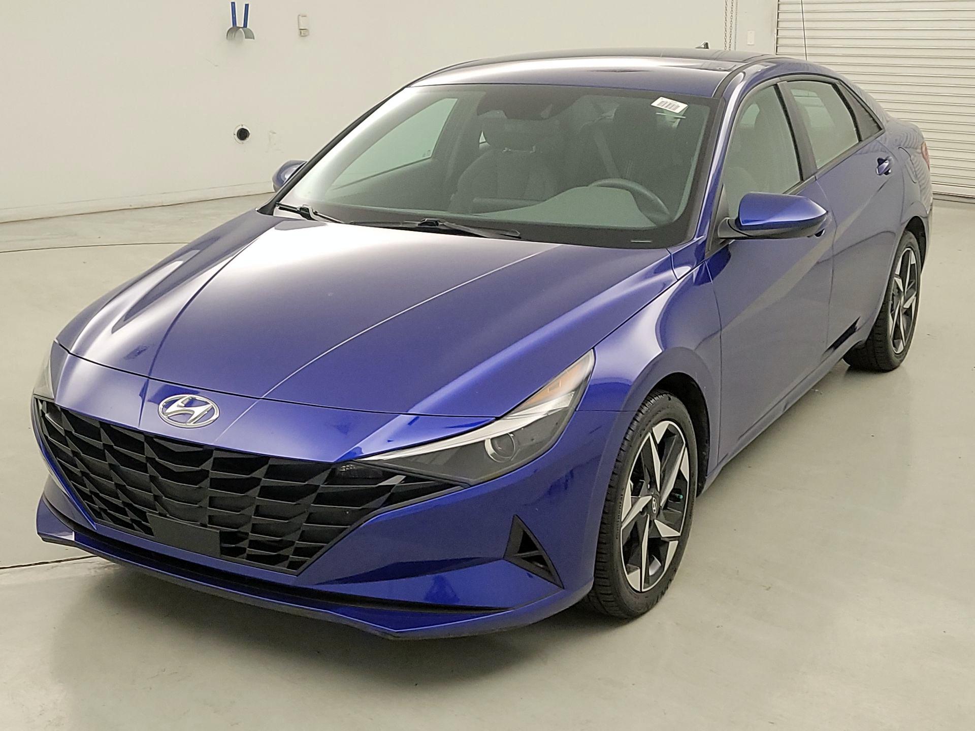 Thumbnail: 2023 Hyundai Elantra - 3