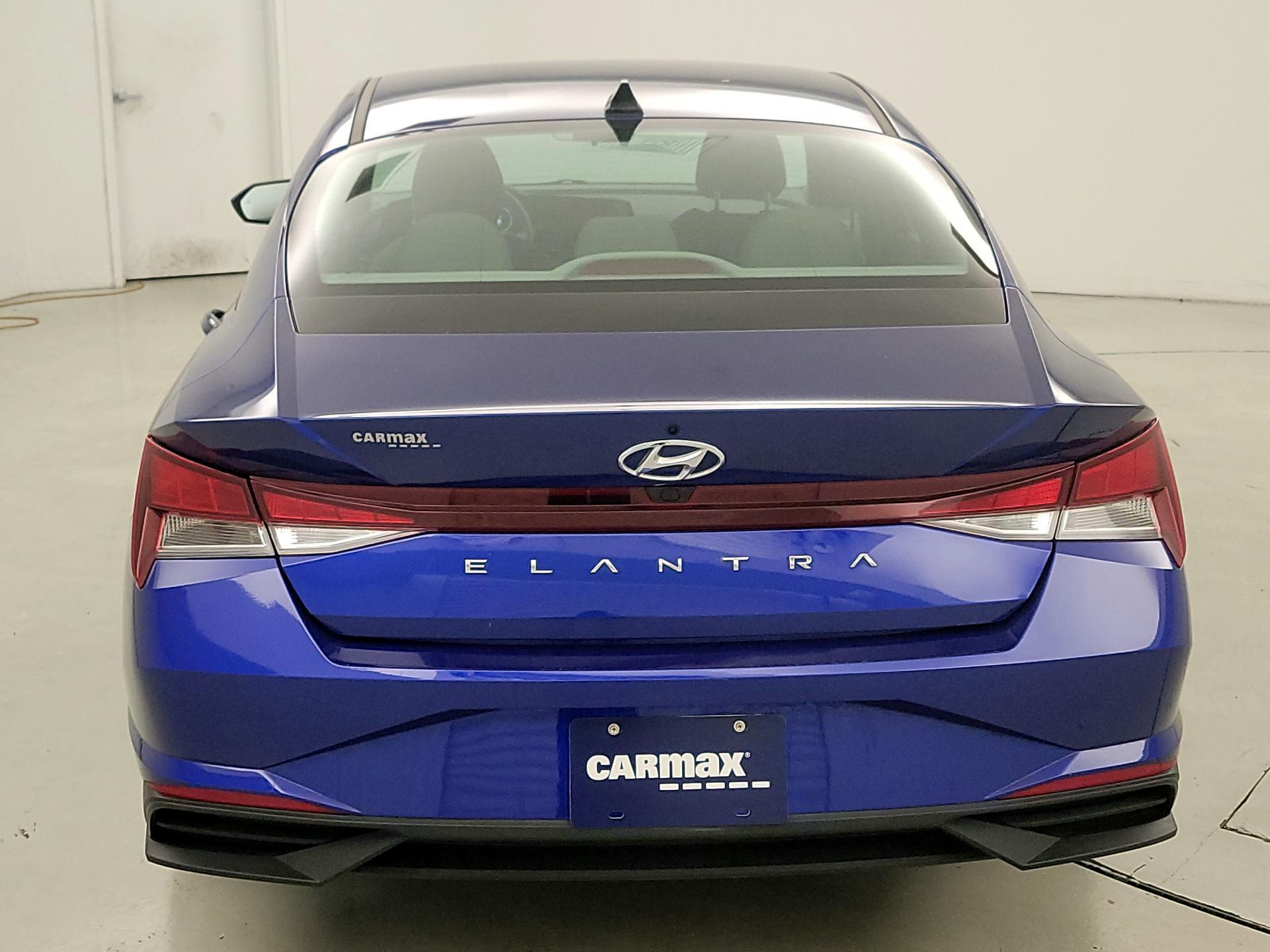 Thumbnail: 2023 Hyundai Elantra - 6