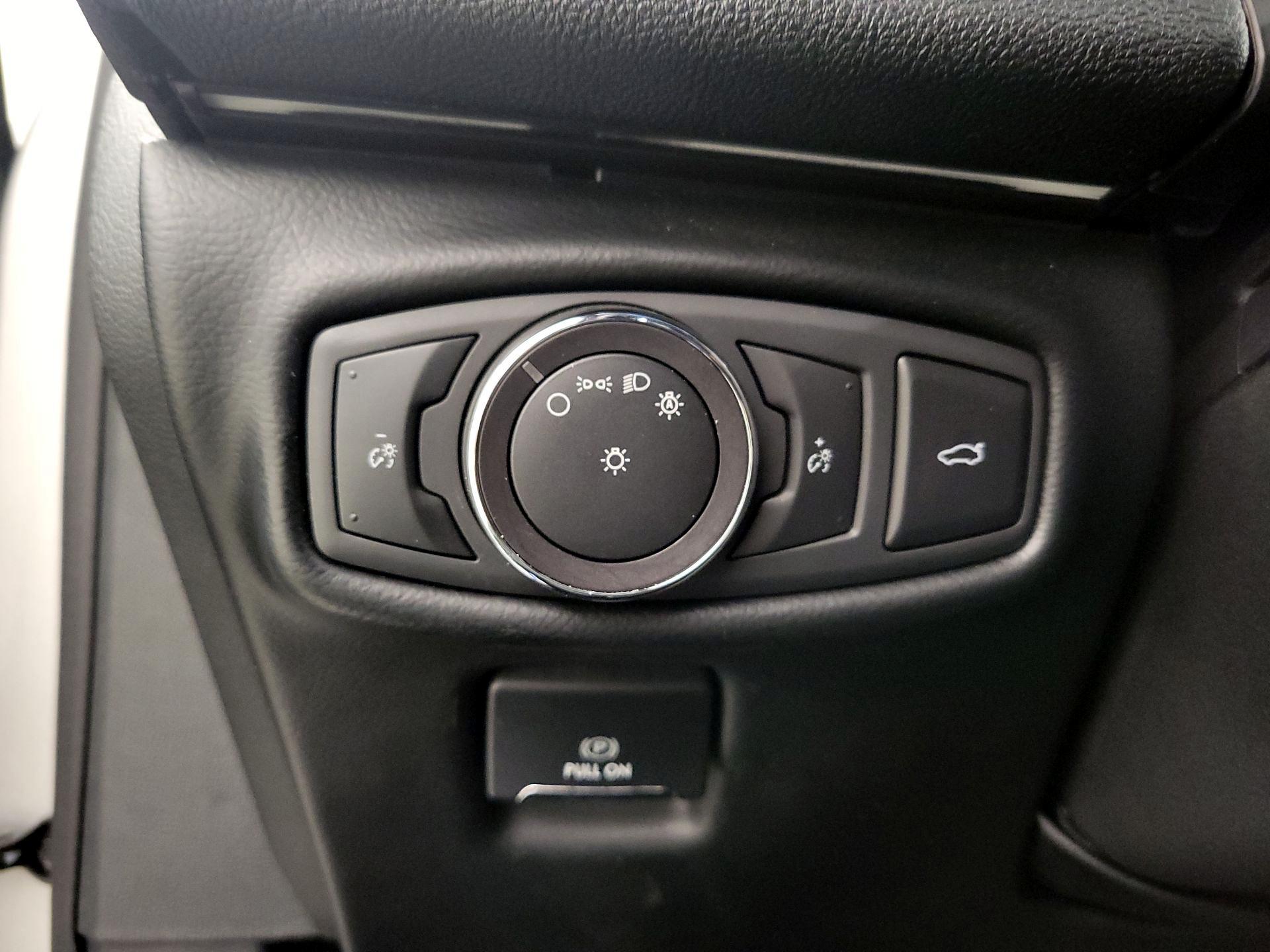 Thumbnail: 2019 Lincoln MKZ - 11