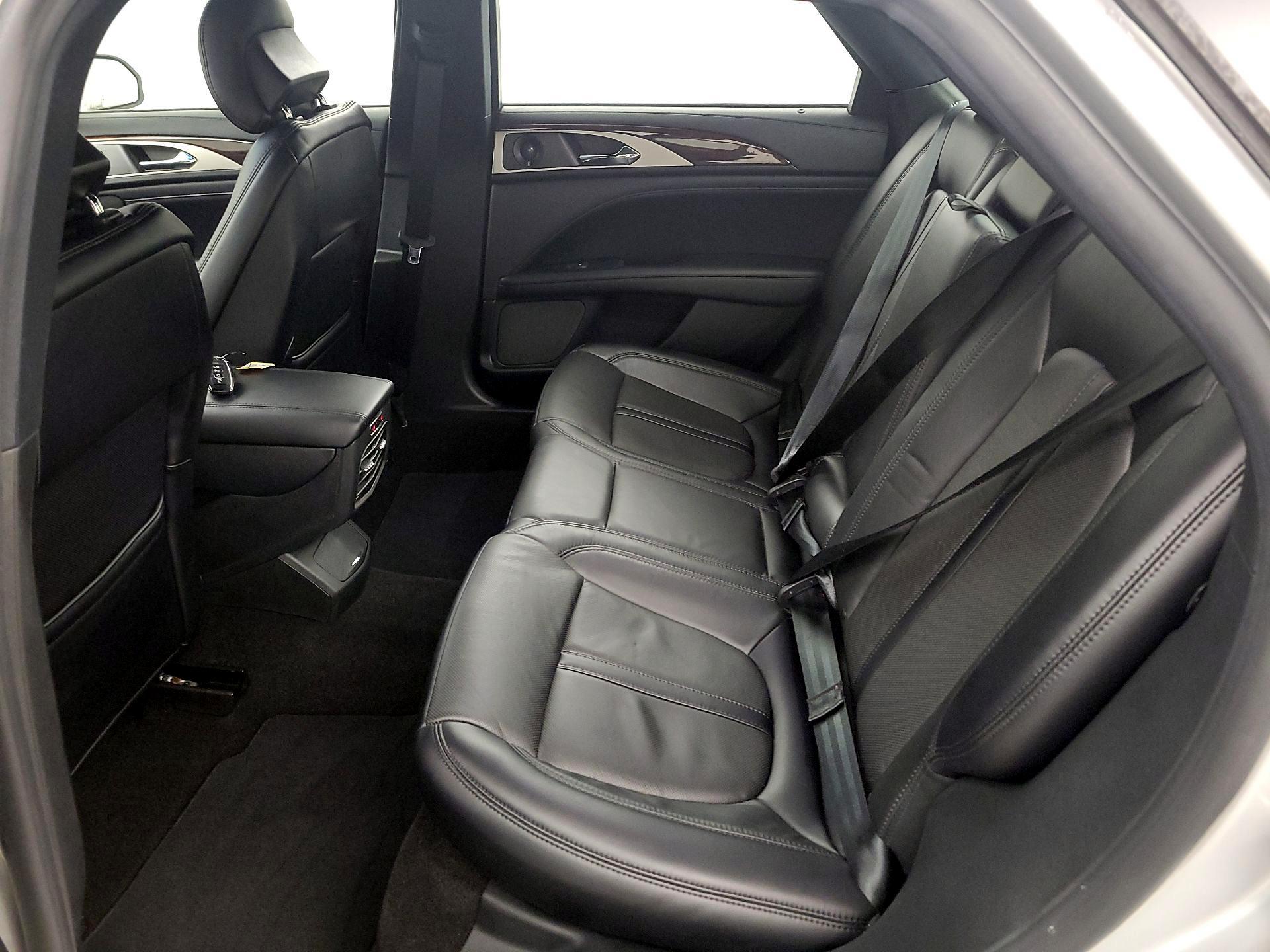 Thumbnail: 2019 Lincoln MKZ - 19