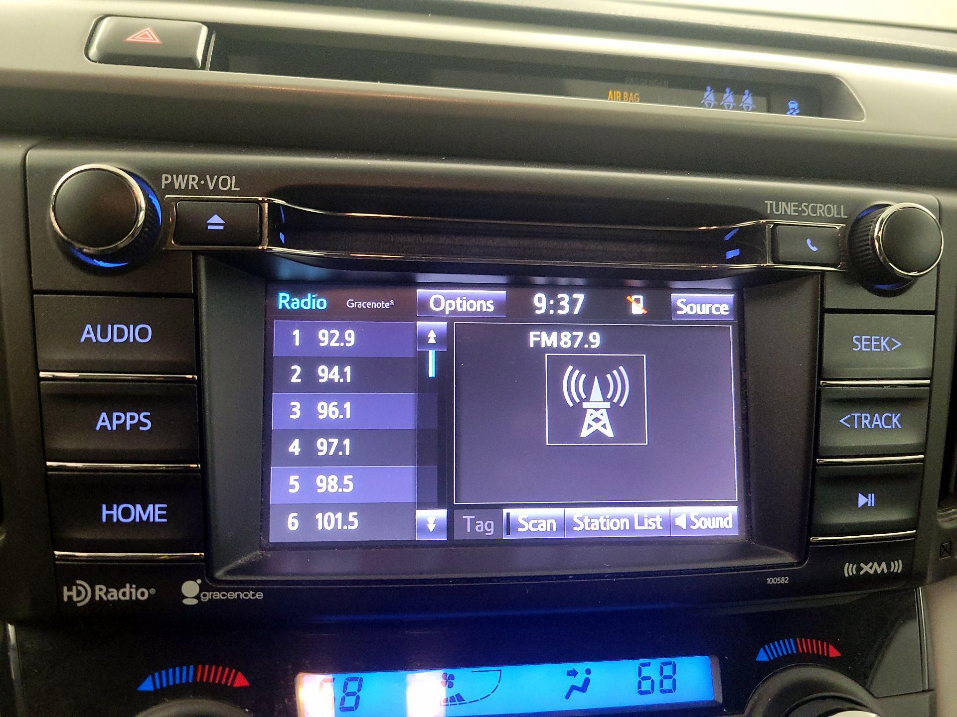 Thumbnail: 2018 Toyota RAV4 - 15