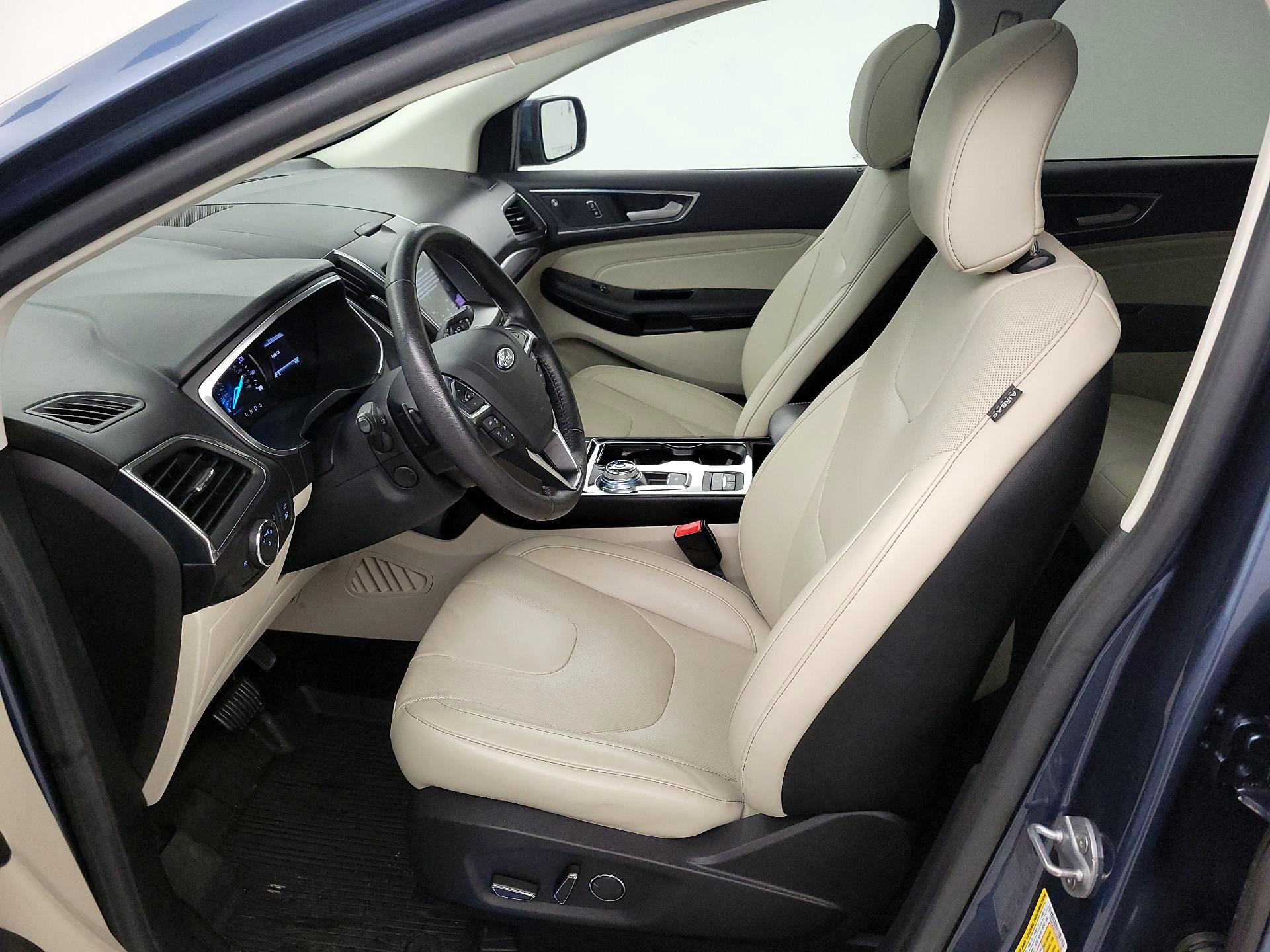 Thumbnail: 2019 Ford Edge - 9