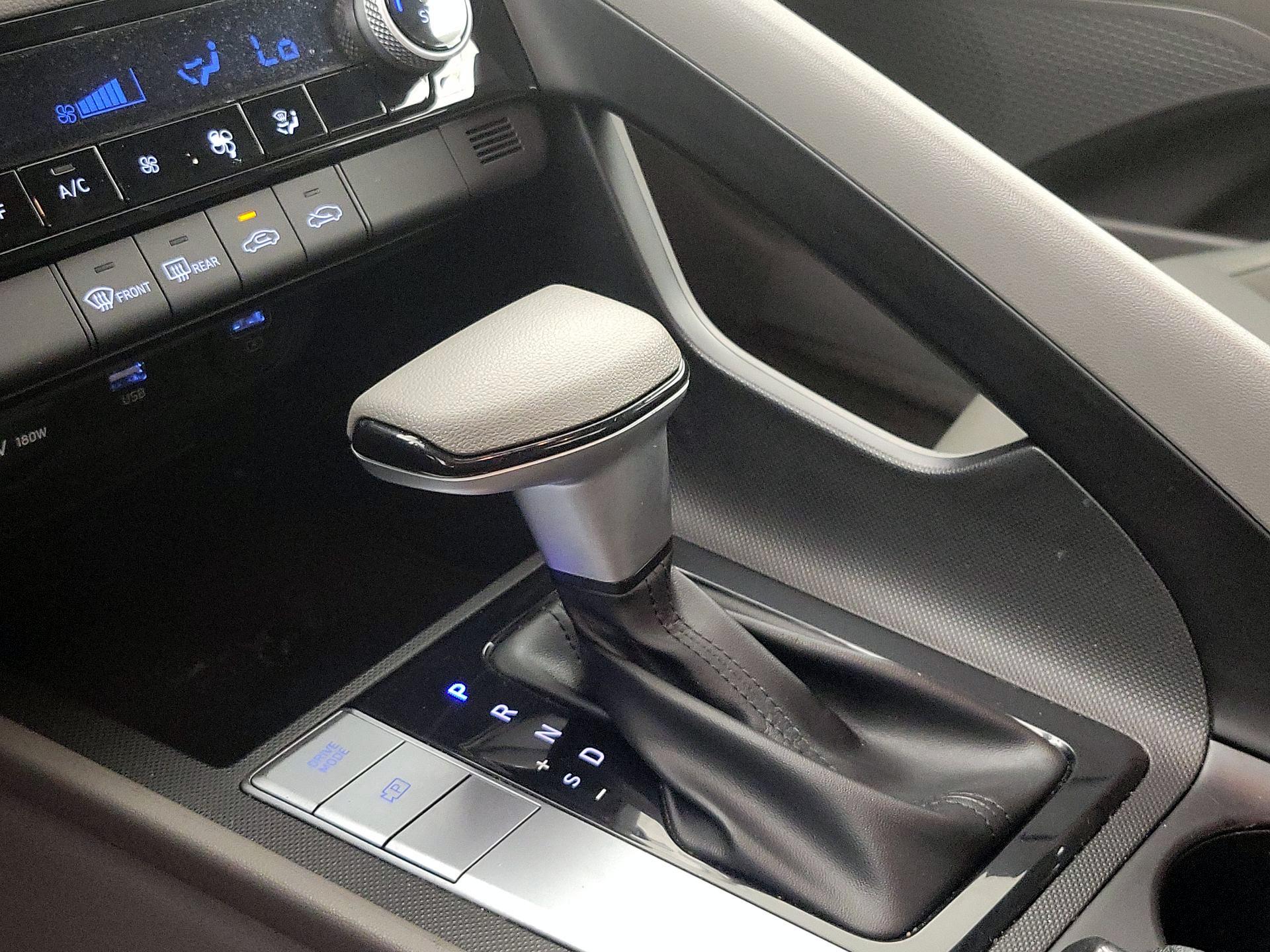 Thumbnail: 2023 Hyundai Elantra - 17