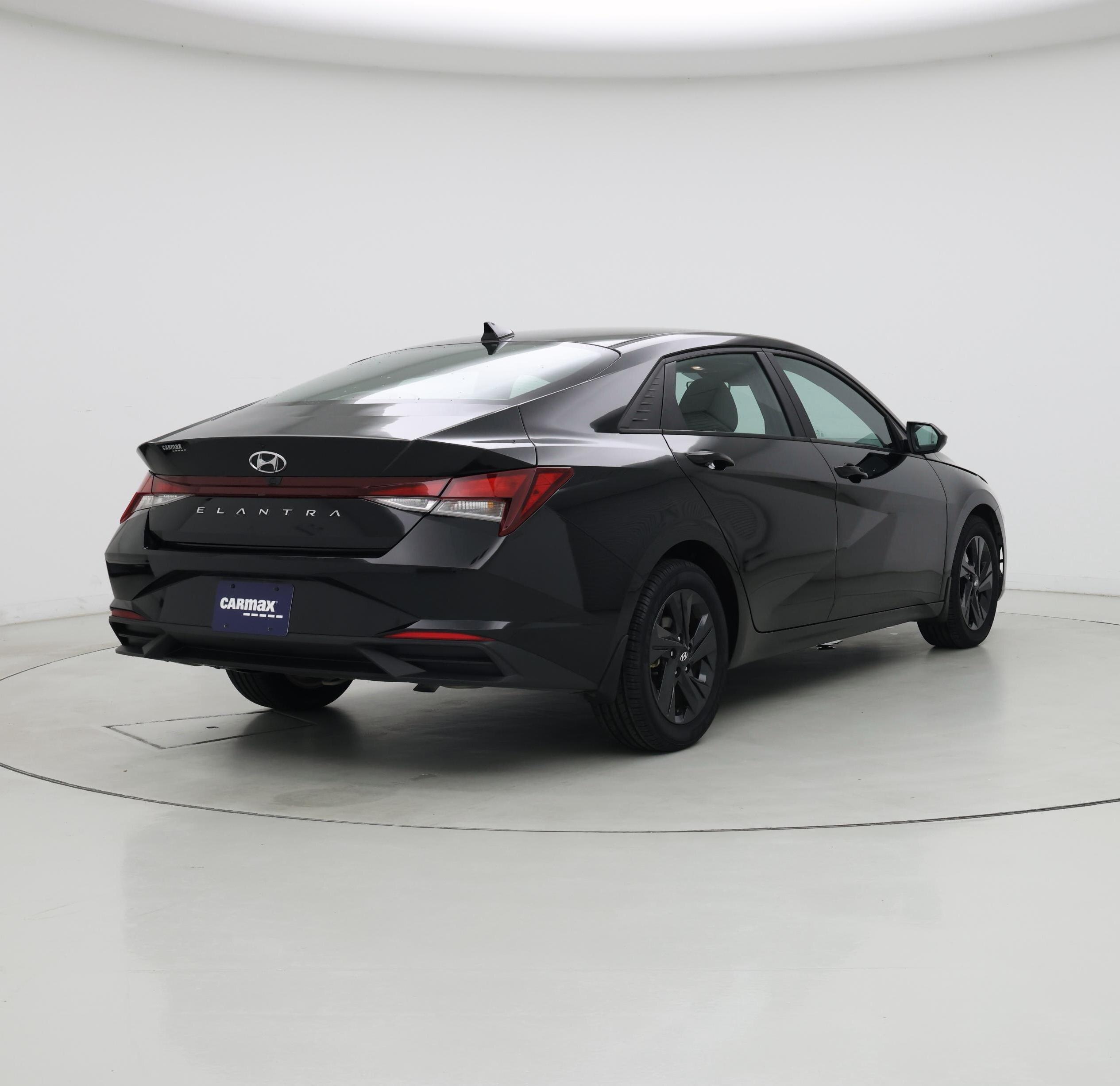 Thumbnail: 2023 Hyundai Elantra - 8