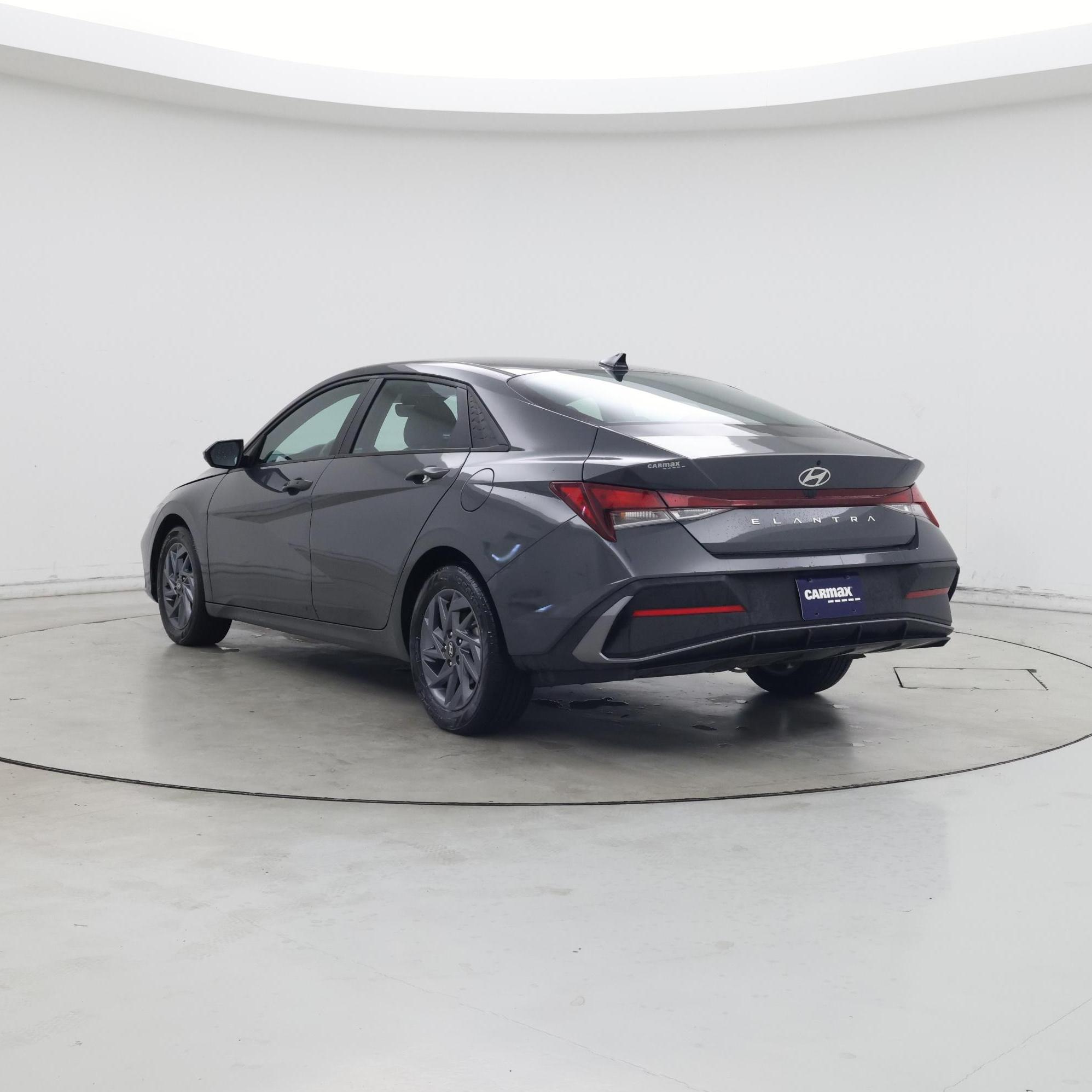 Thumbnail: 2024 Hyundai Elantra - 2