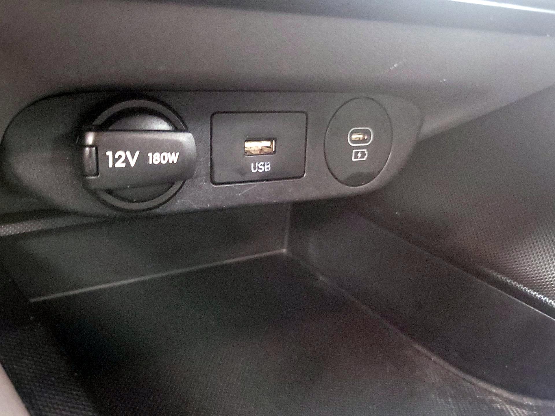 Thumbnail: 2024 Hyundai Elantra - 19