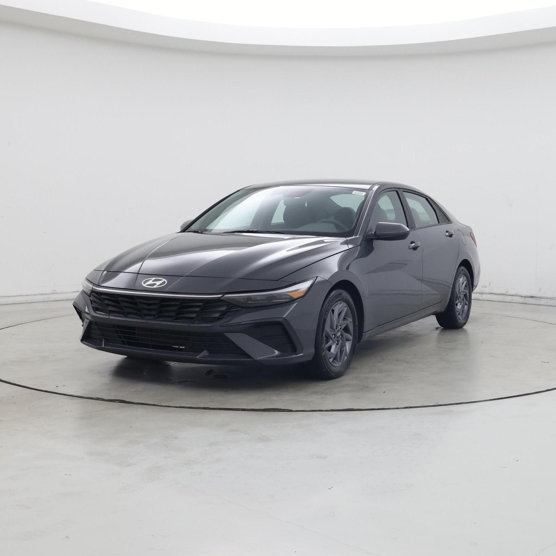 Thumbnail: 2024 Hyundai Elantra - 4