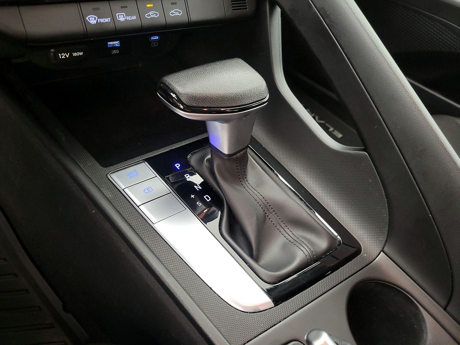 Thumbnail: 2024 Hyundai Elantra - 18