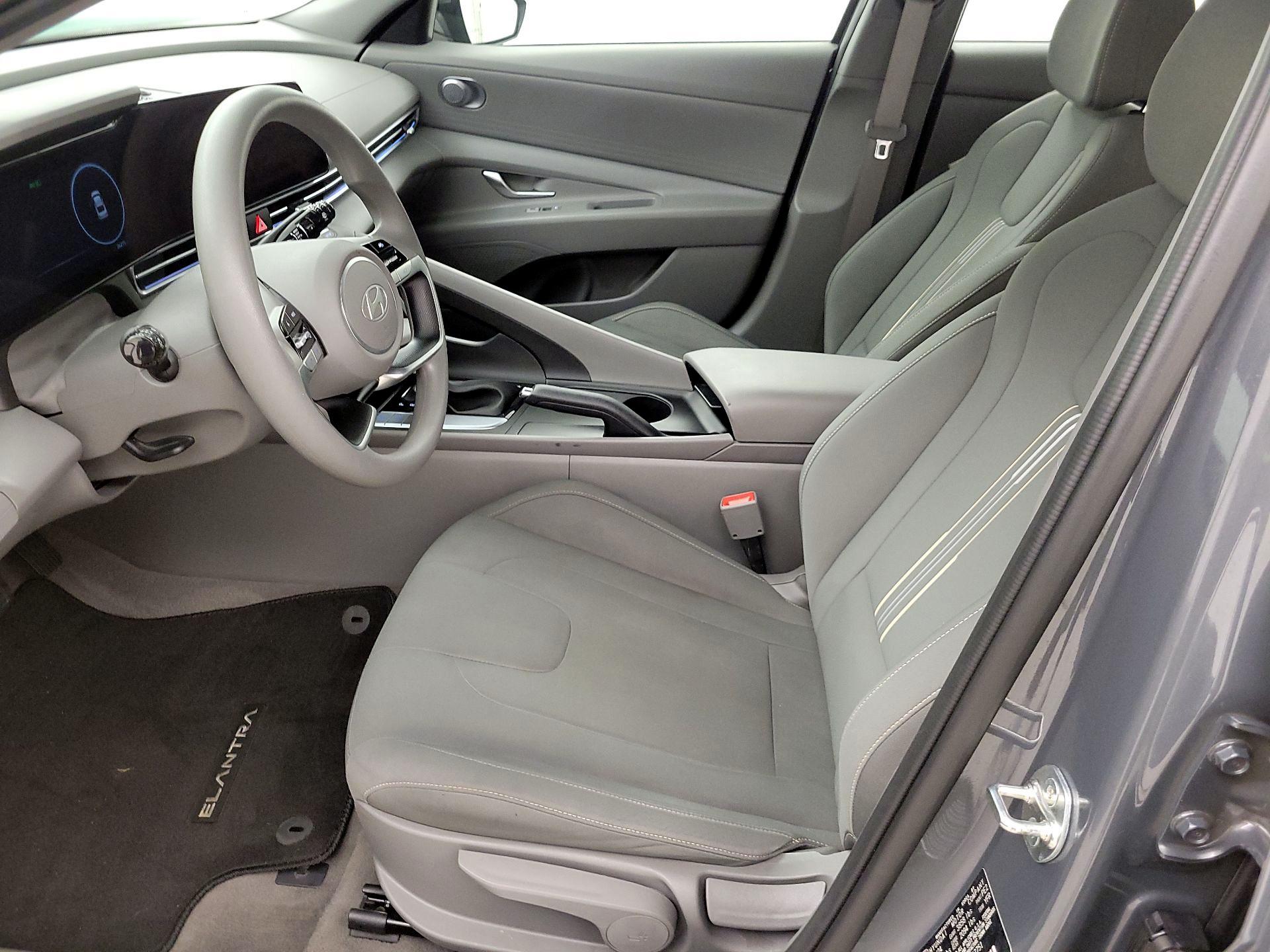 Thumbnail: 2024 Hyundai Elantra - 11