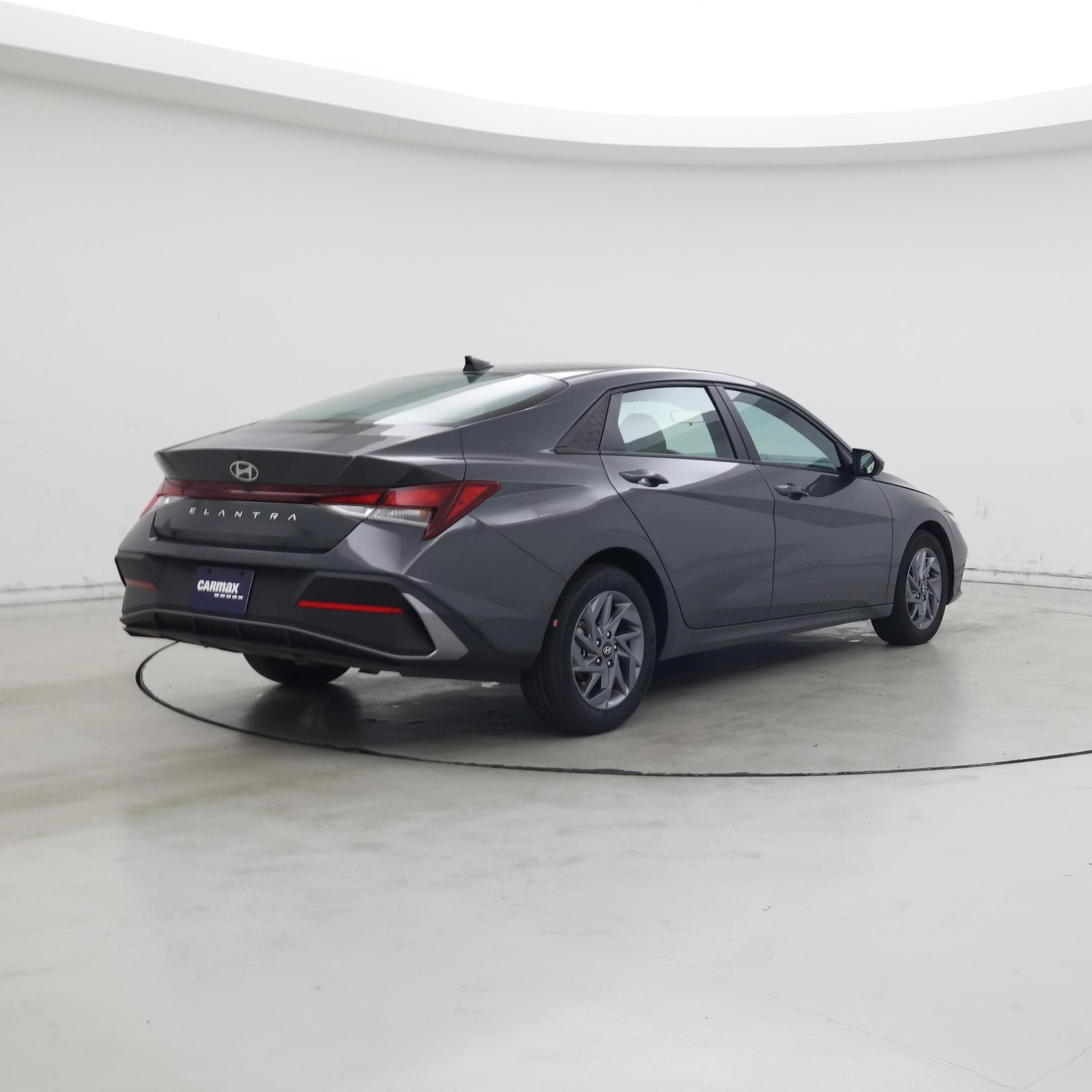 Thumbnail: 2024 Hyundai Elantra - 8