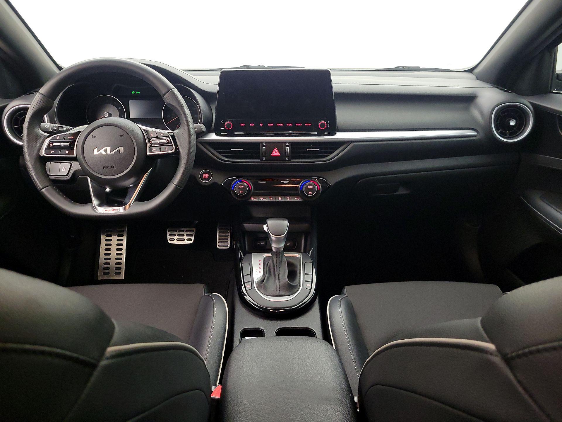 Thumbnail: 2023 Kia Forte - 9