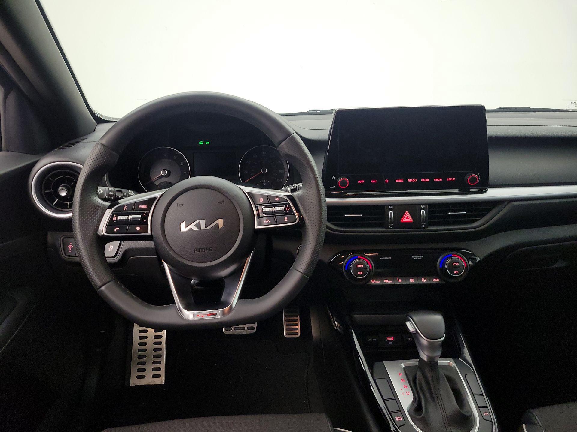 Thumbnail: 2023 Kia Forte - 10