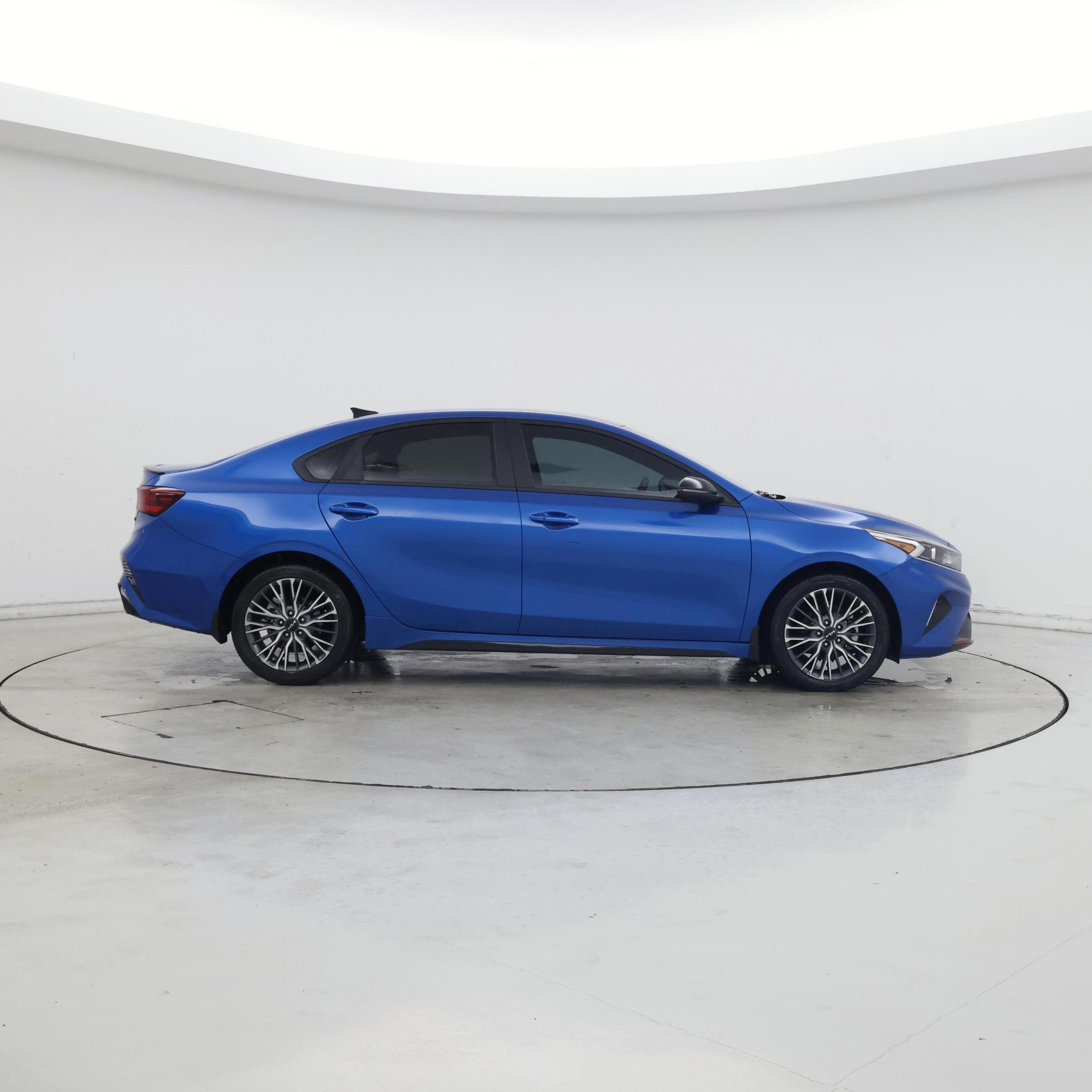 Thumbnail: 2023 Kia Forte - 7