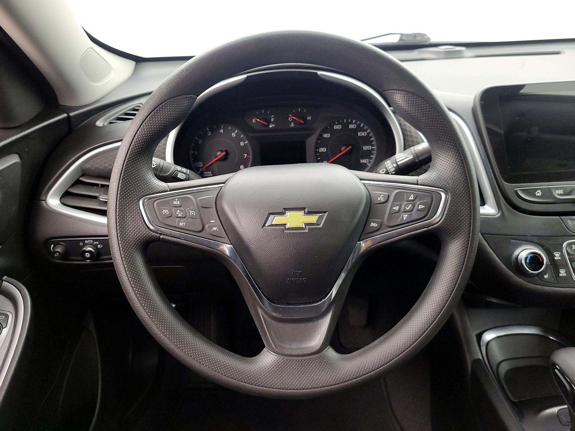 Thumbnail: 2023 Chevrolet Malibu - 10