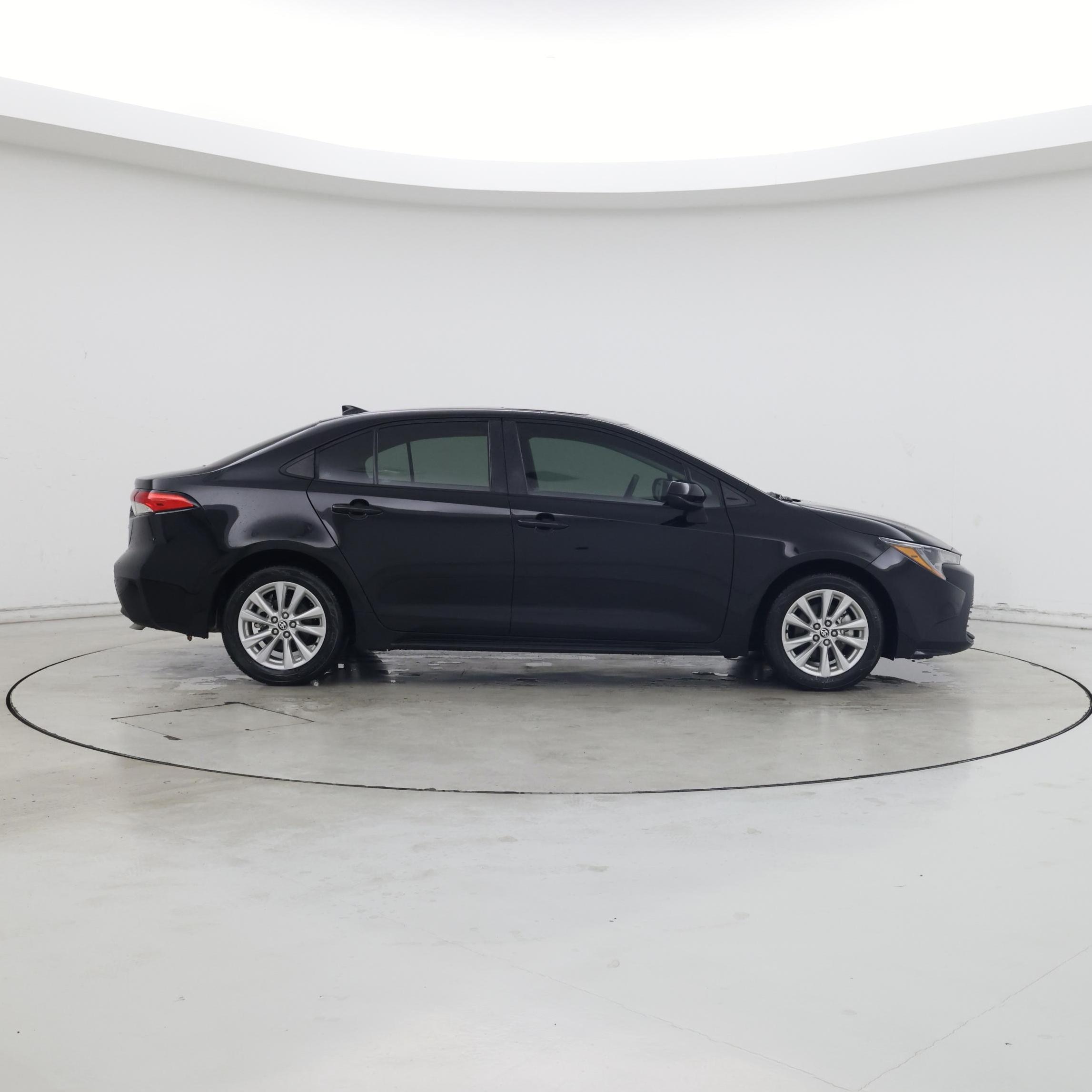 Thumbnail: 2023 Toyota Corolla - 7