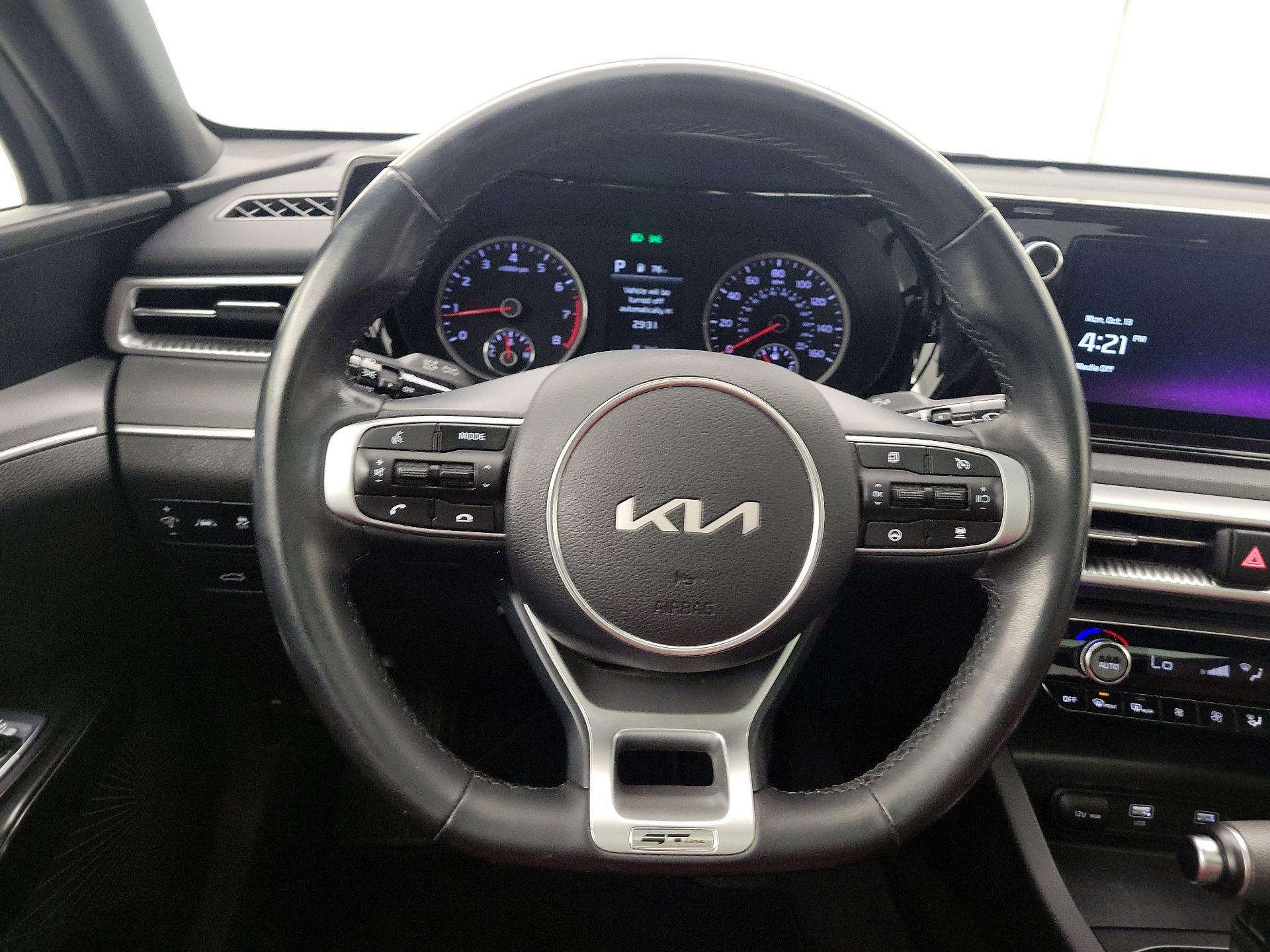 Thumbnail: 2023 Kia K5 - 10
