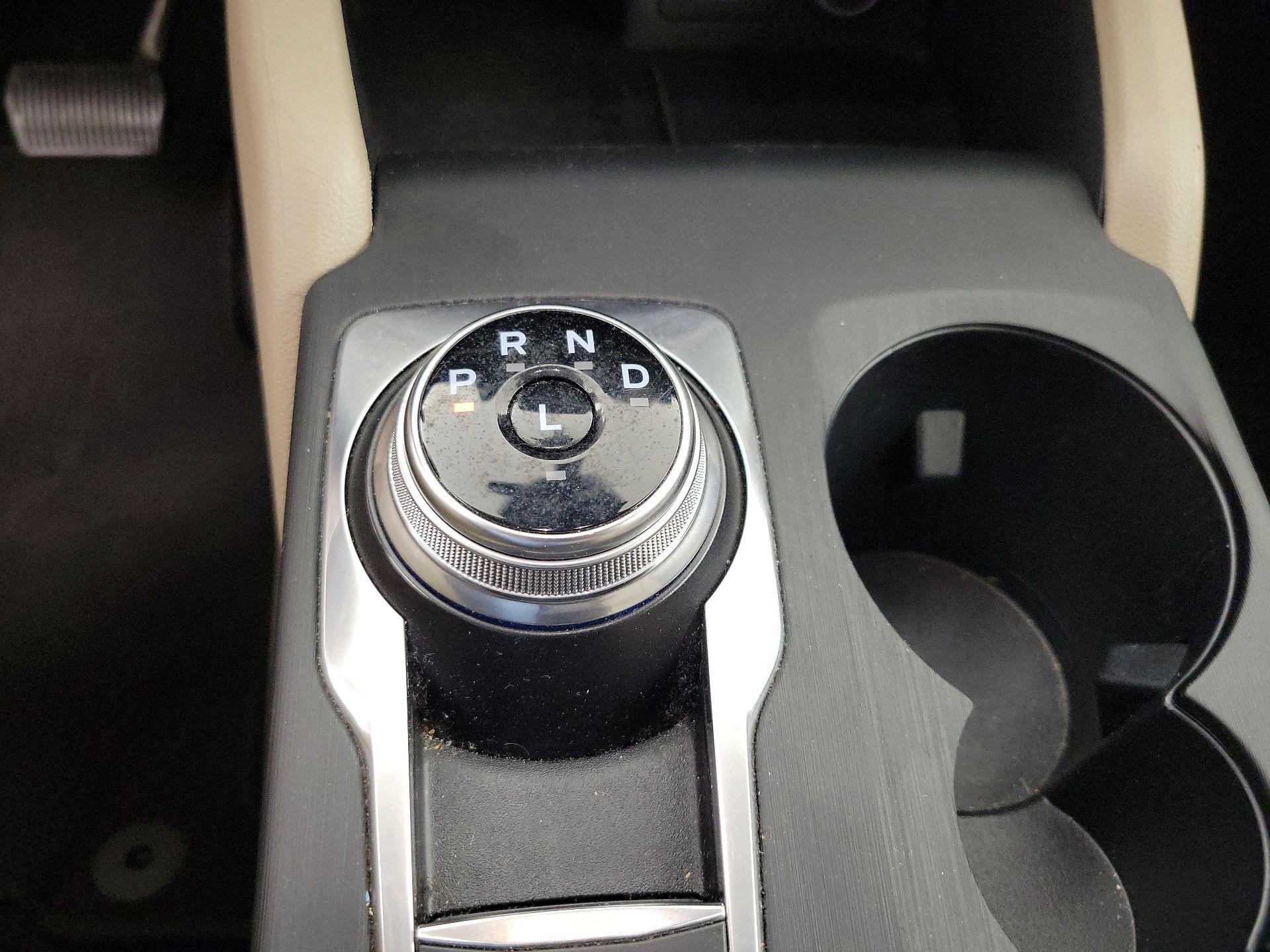 Thumbnail: 2021 Ford Escape - 17