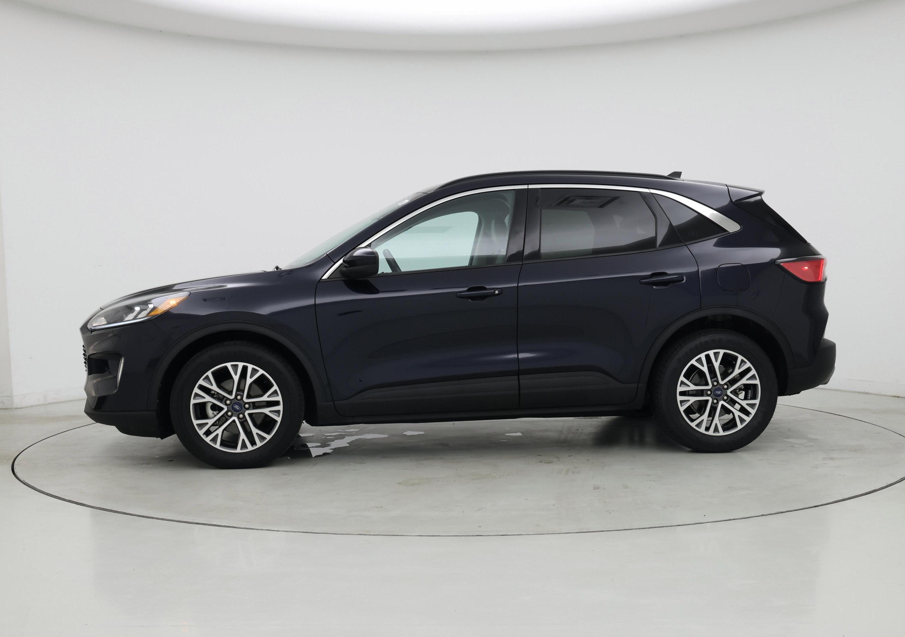 Thumbnail: 2021 Ford Escape - 3