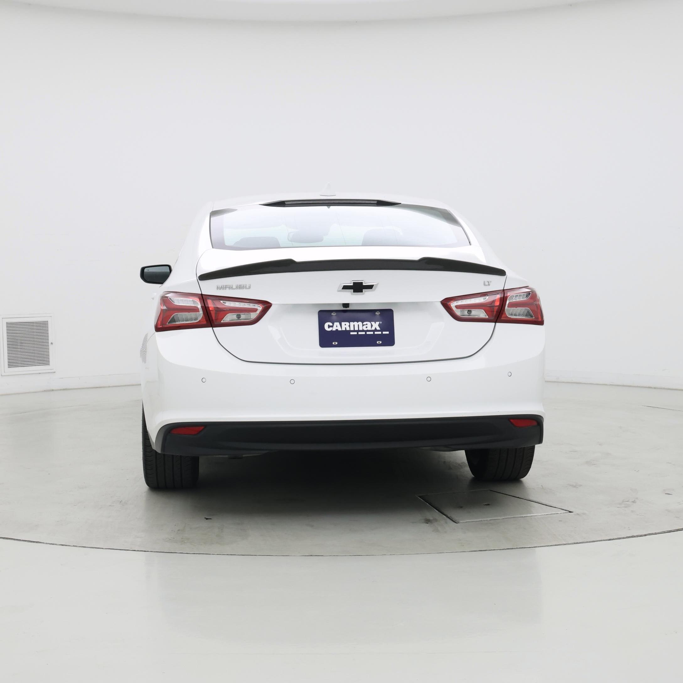 Thumbnail: 2022 Chevrolet Malibu - 6