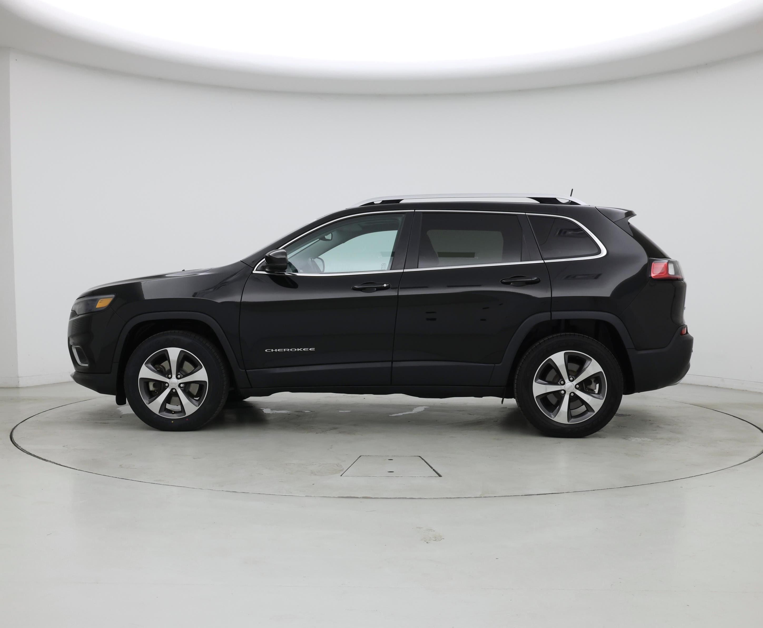 Thumbnail: 2020 Jeep Cherokee - 3
