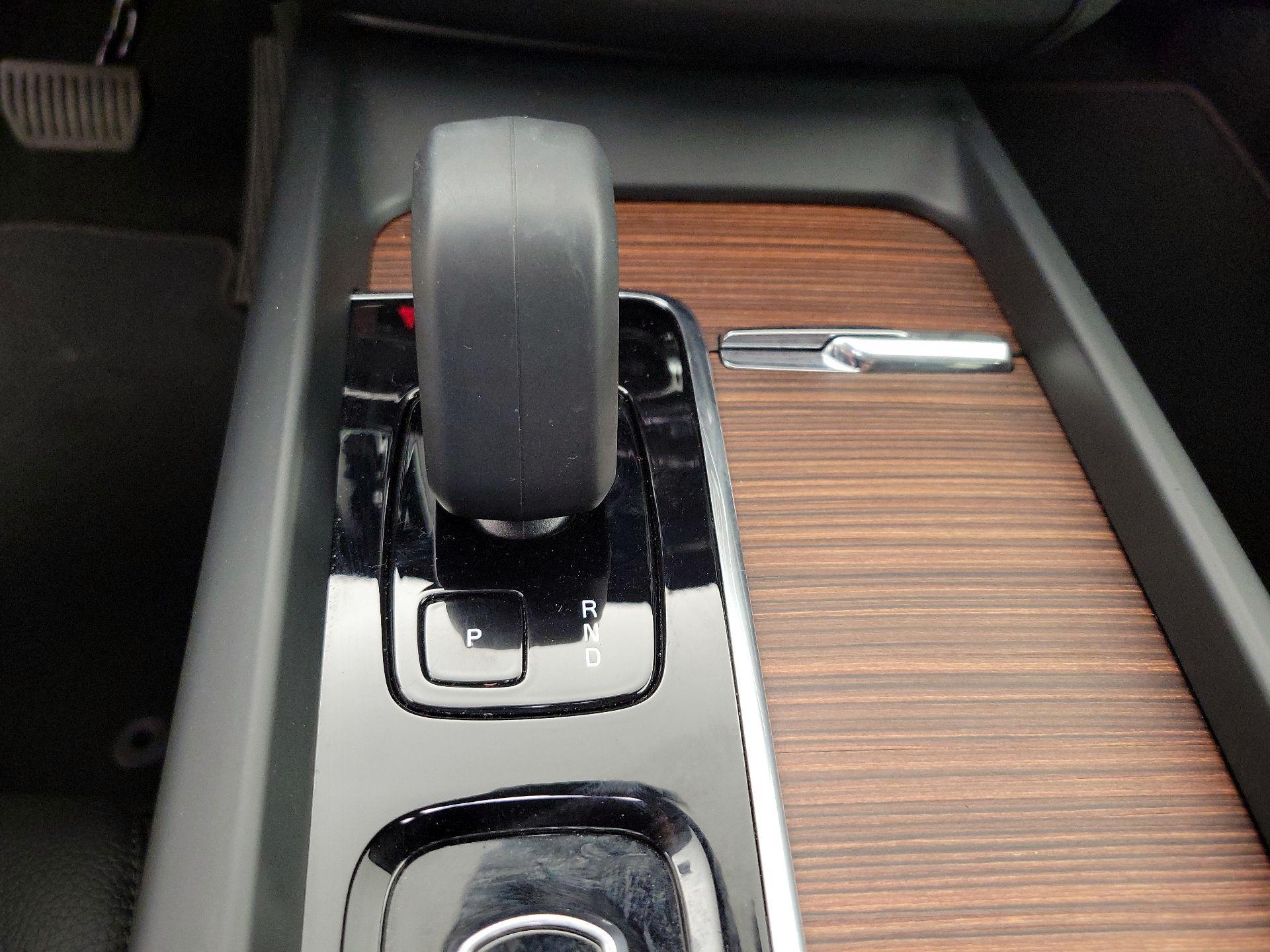 Thumbnail: 2023 Volvo XC60 - 18