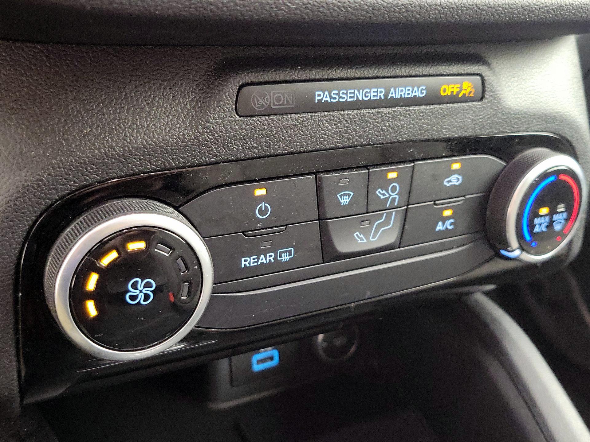 Thumbnail: 2021 Ford Escape - 17