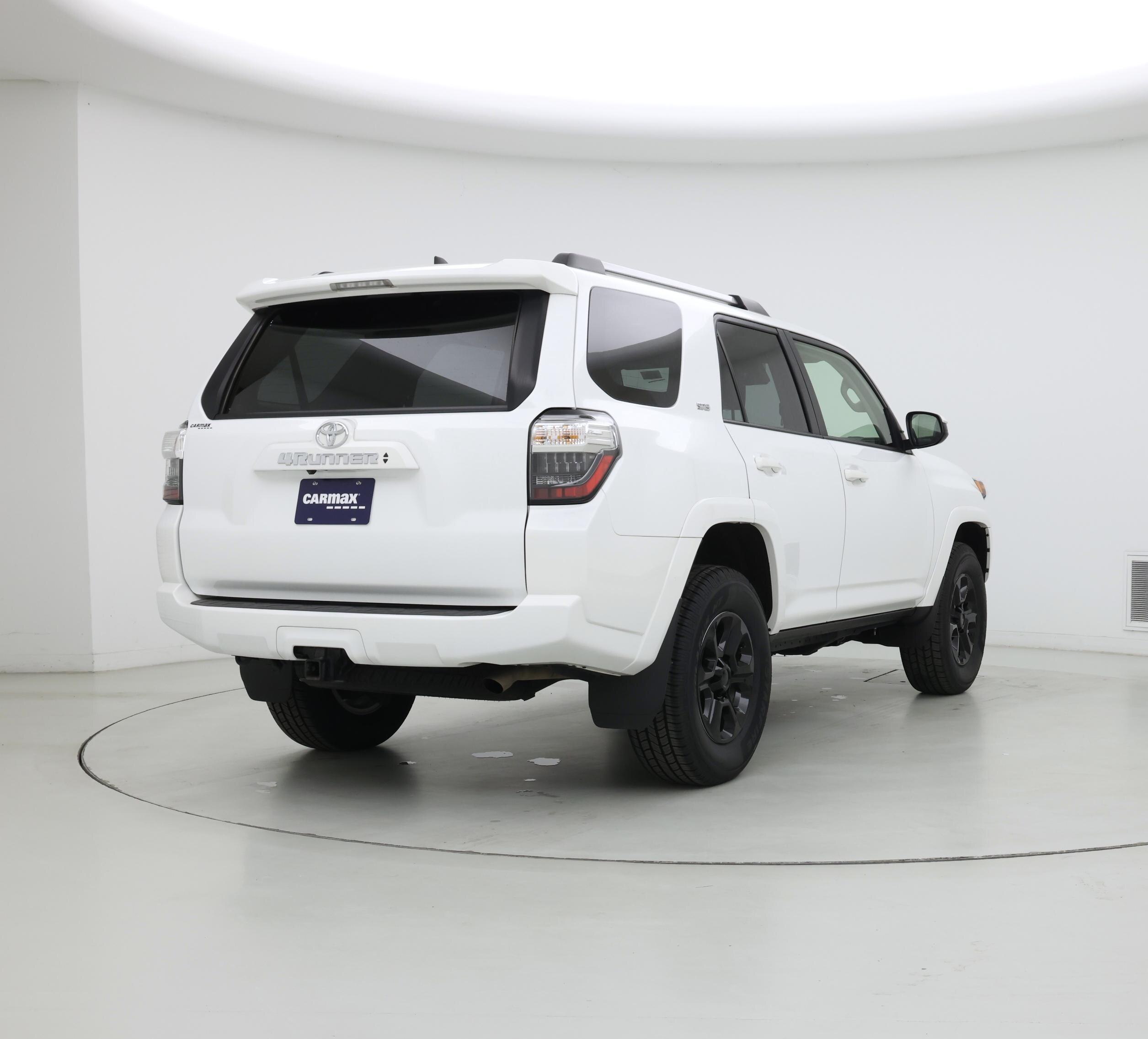Thumbnail: 2024 Toyota 4Runner - 8