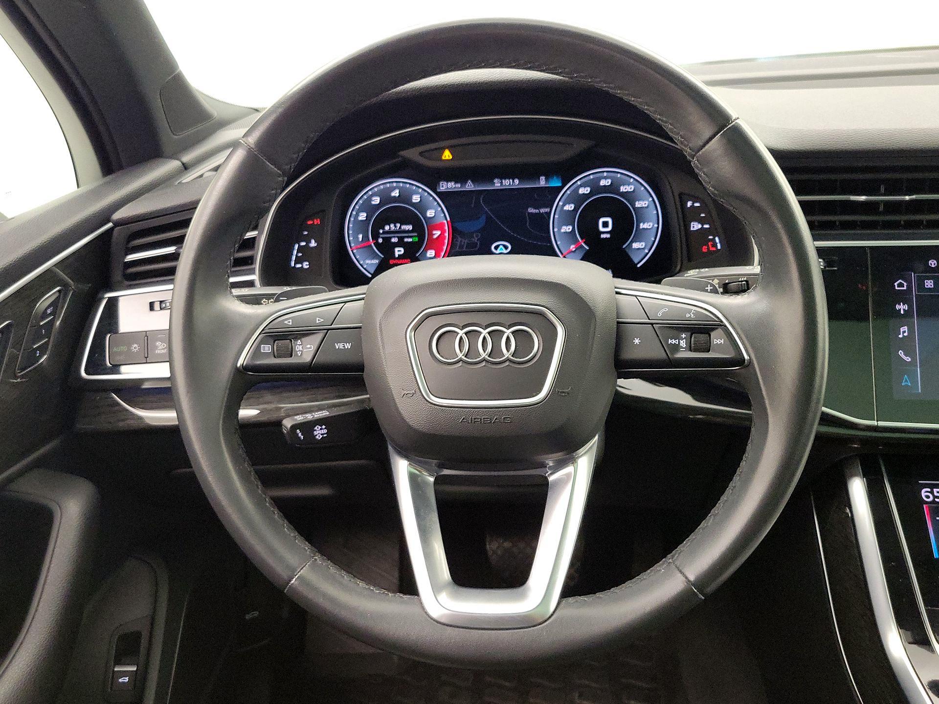Thumbnail: 2021 Audi Q7 - 10