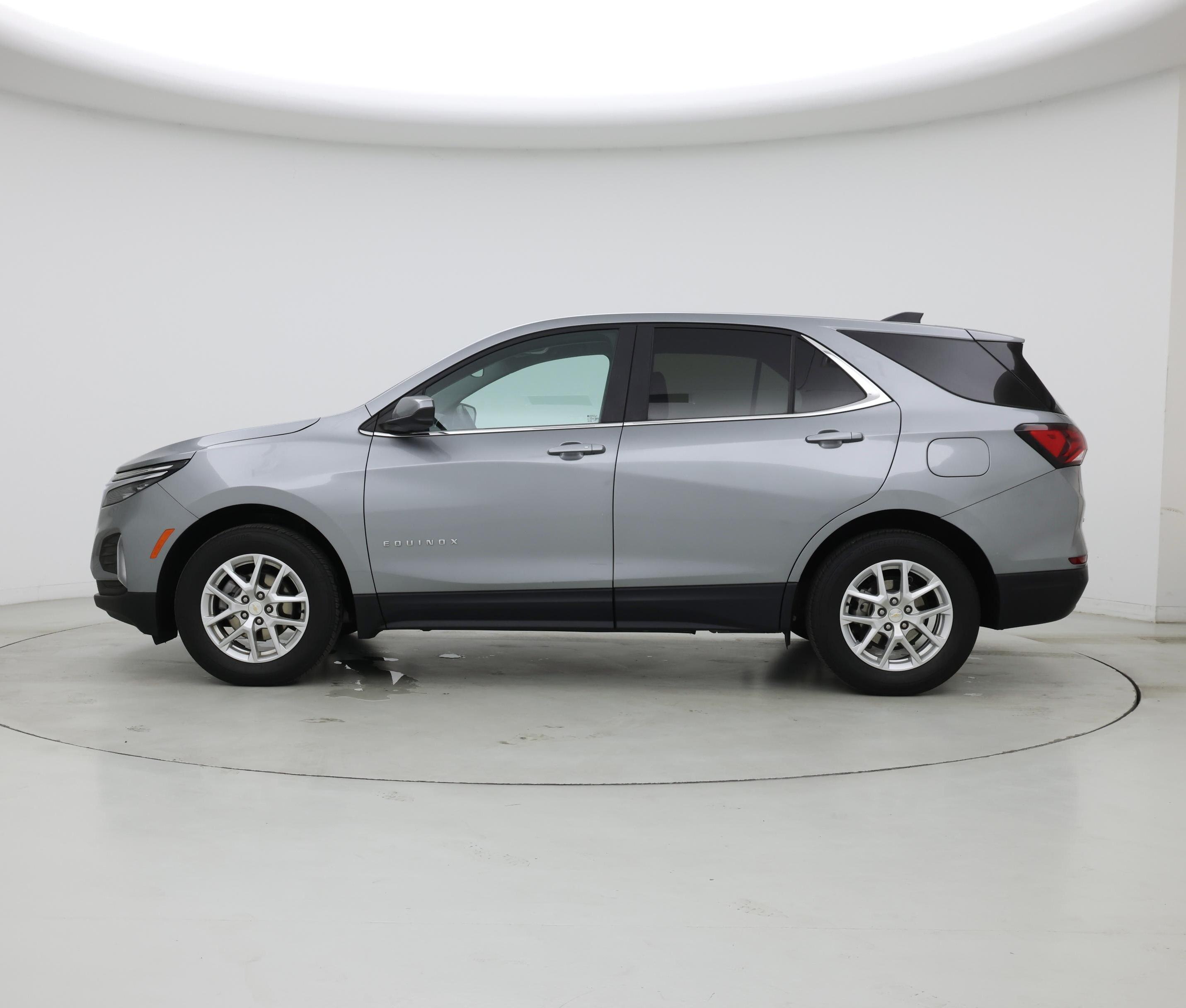 Thumbnail: 2023 Chevrolet Equinox - 3