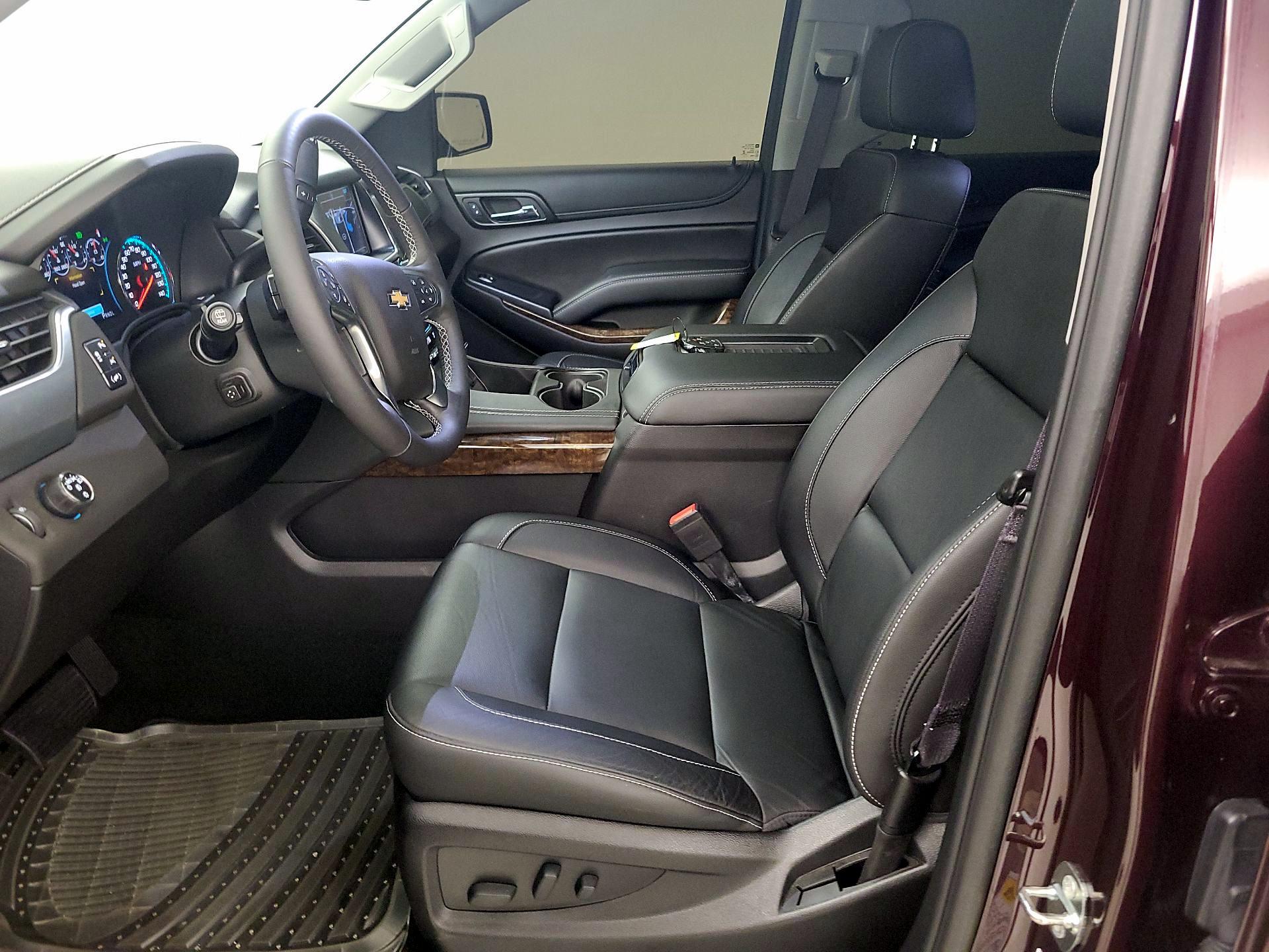 Thumbnail: 2017 Chevrolet Tahoe - 9