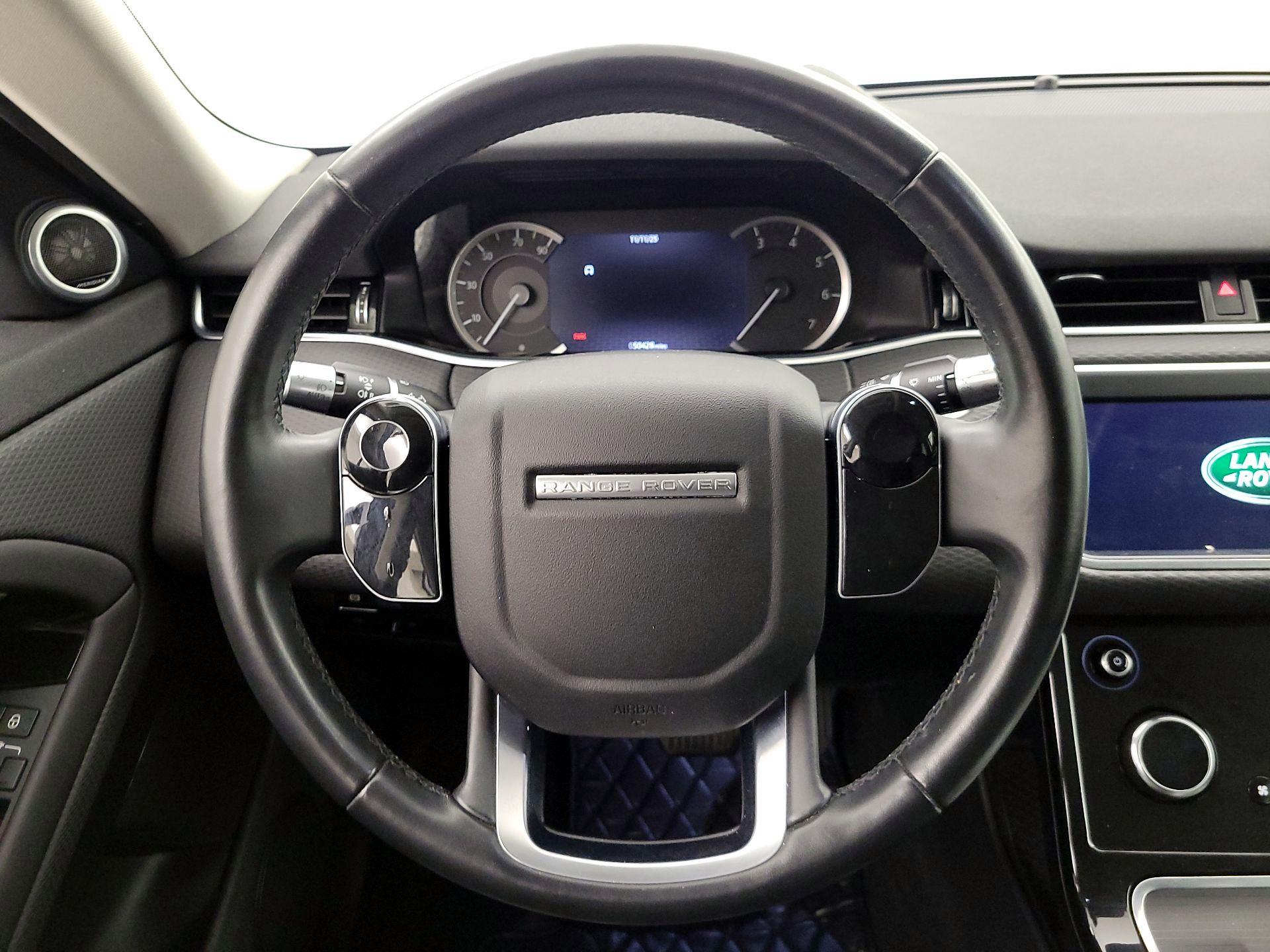 Thumbnail: 2020 Land Rover Range Rover Evoque - 10