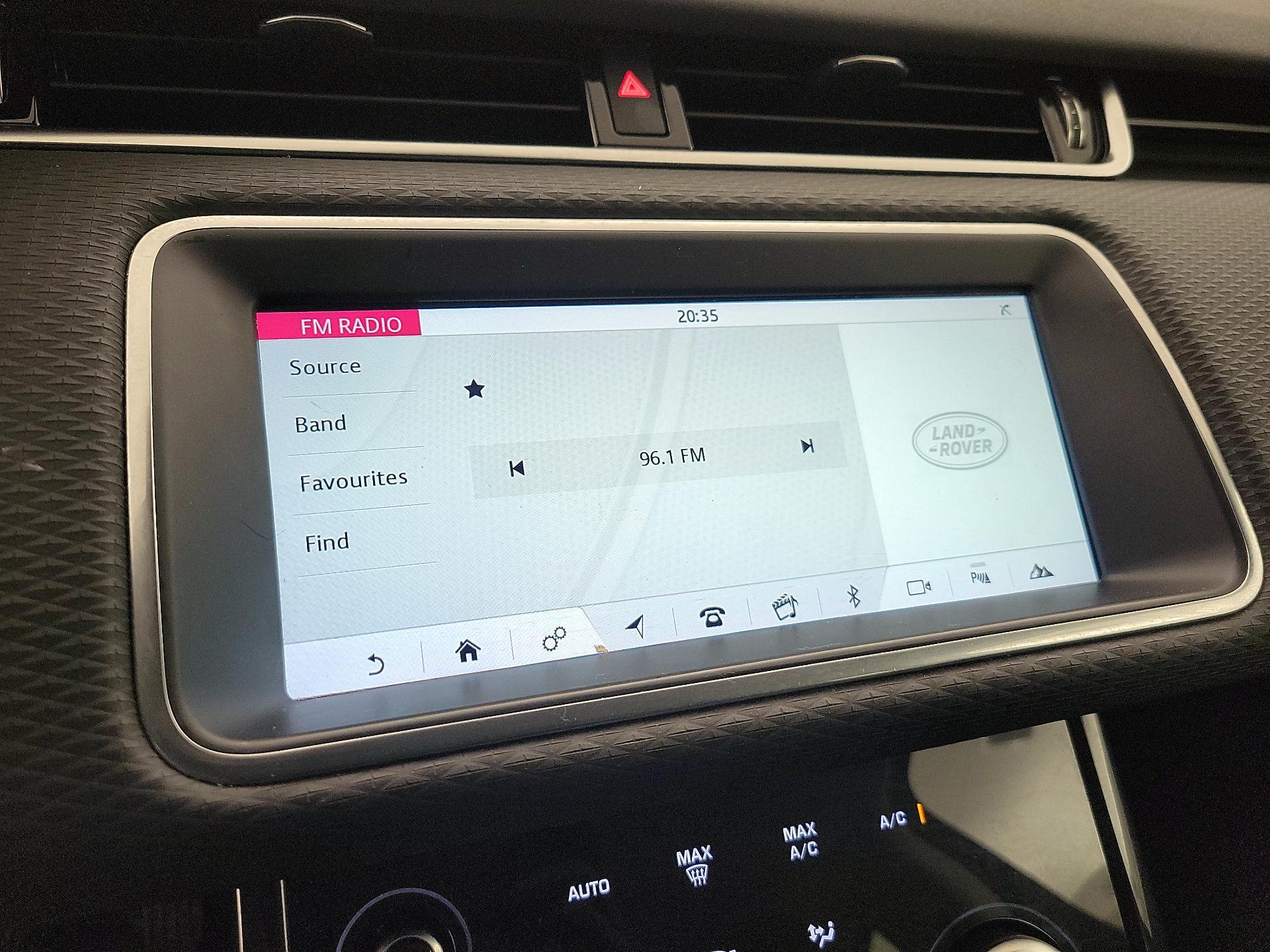 Thumbnail: 2020 Land Rover Range Rover Evoque - 16