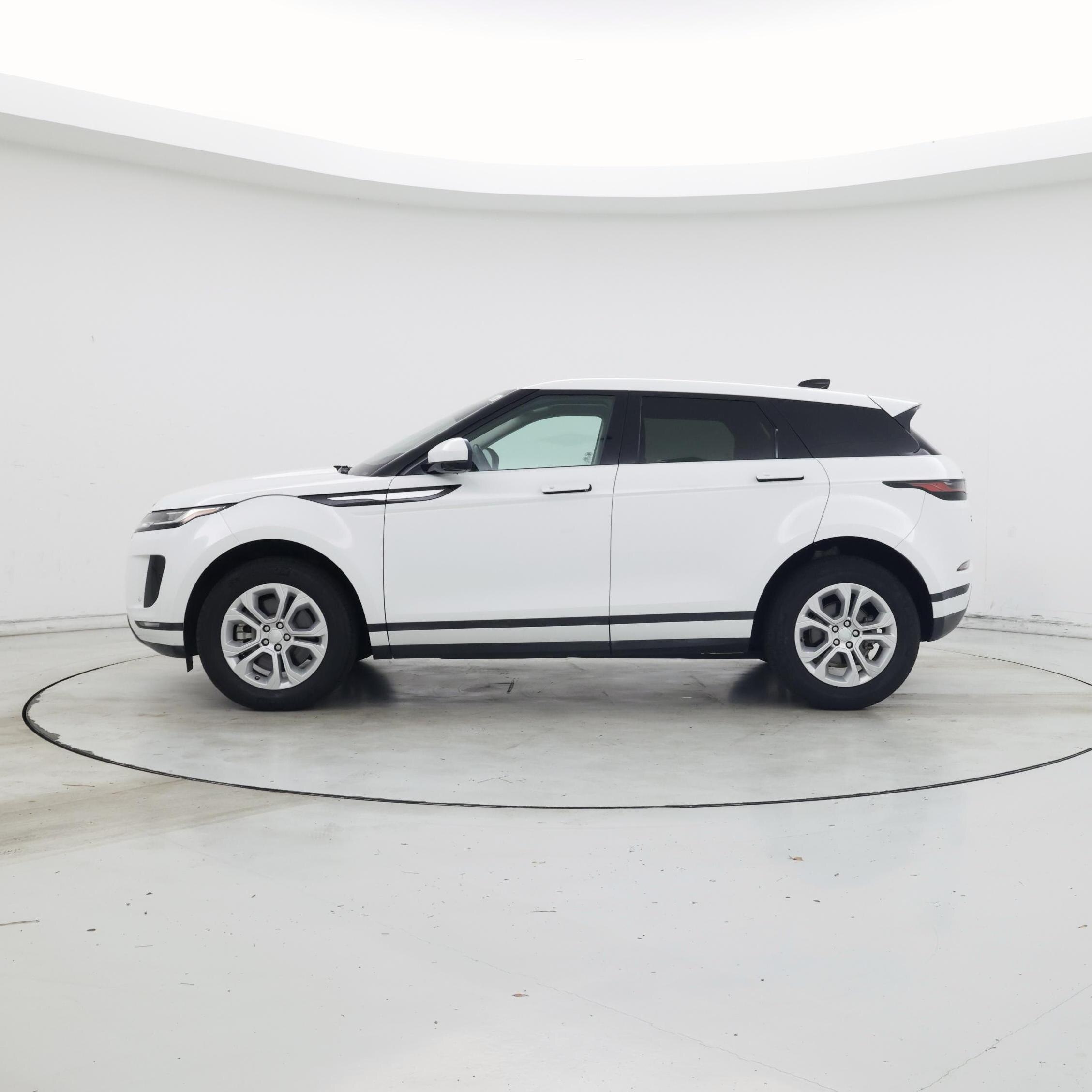 Thumbnail: 2020 Land Rover Range Rover Evoque - 3