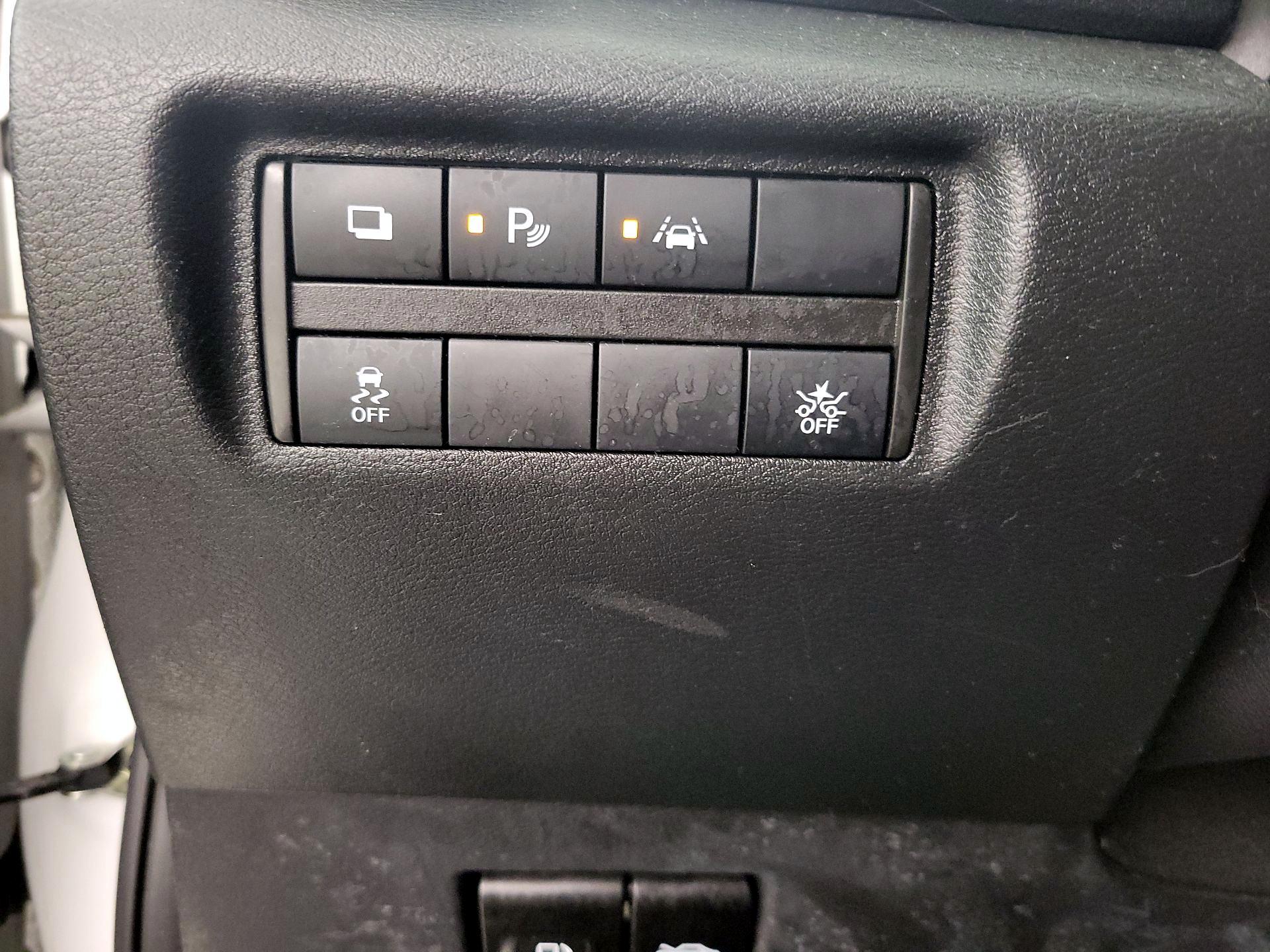 Thumbnail: 2021 Nissan Versa - 13