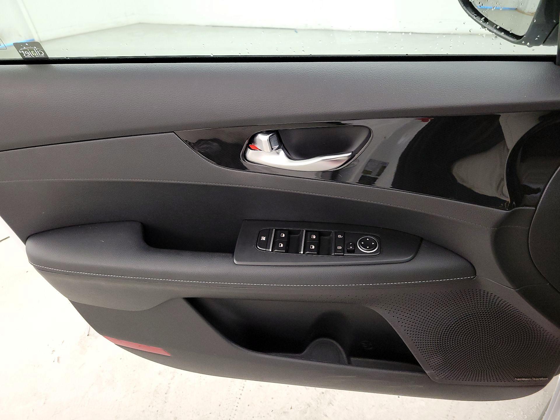 Thumbnail: 2024 Kia Forte - 10