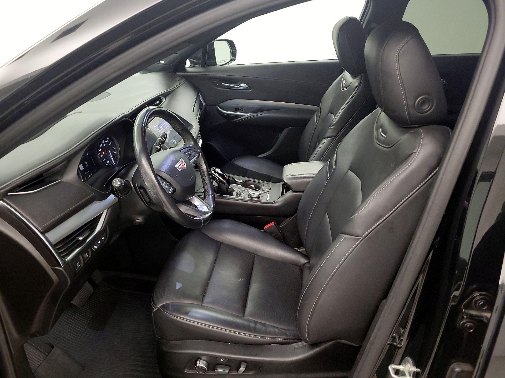 Thumbnail: 2020 Cadillac XT4 - 9