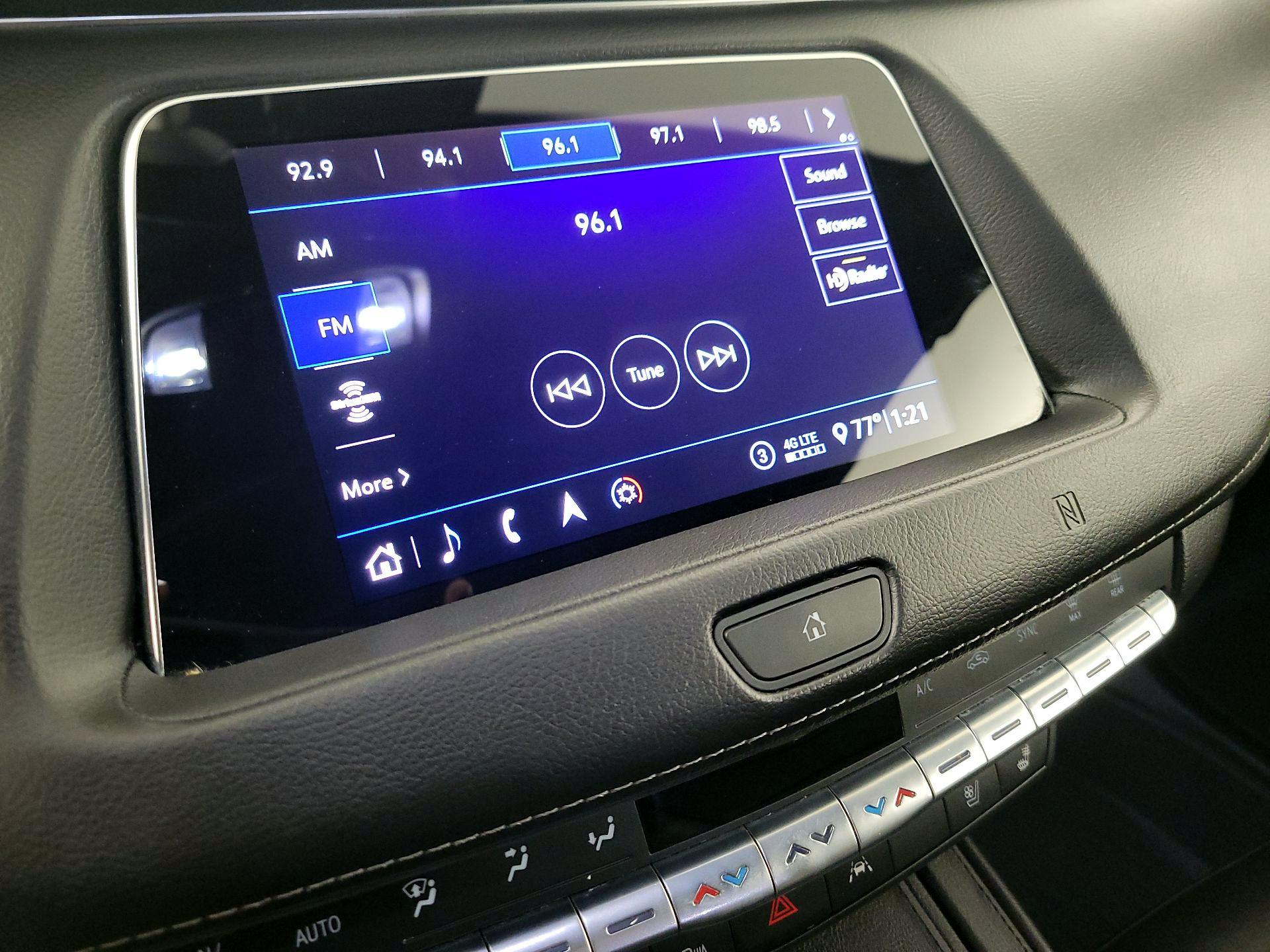 Thumbnail: 2020 Cadillac XT4 - 14