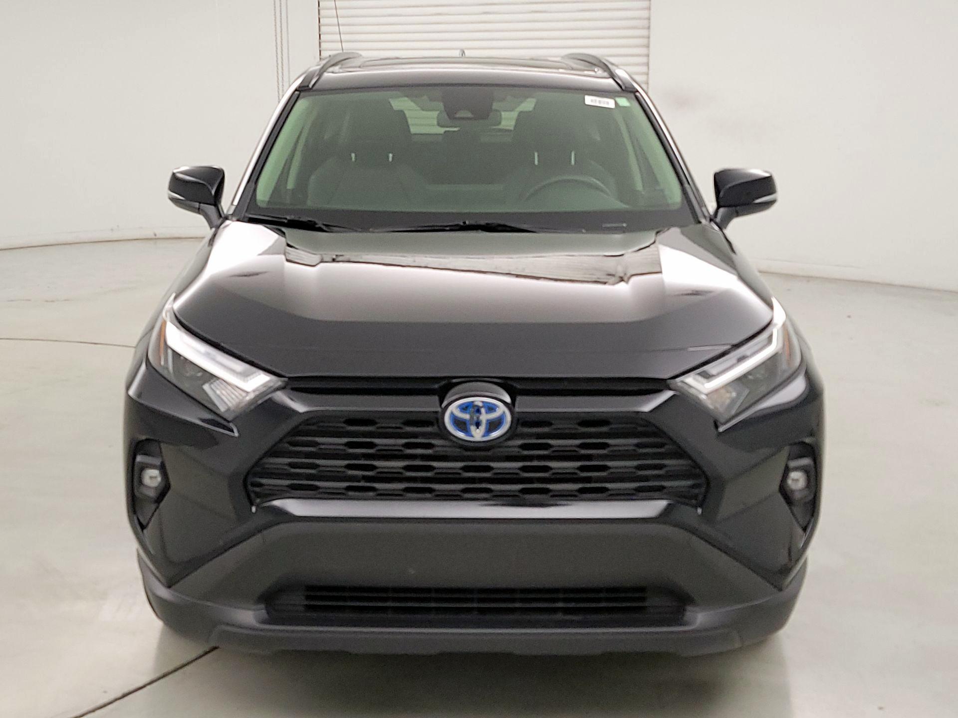 Thumbnail: 2022 Toyota RAV4 - 2