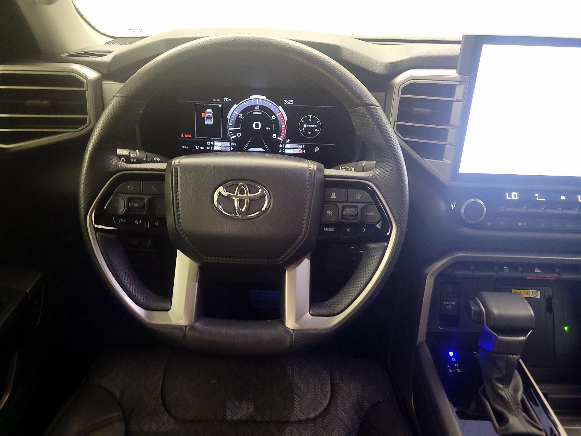 Thumbnail: 2024 Toyota Tundra - 10