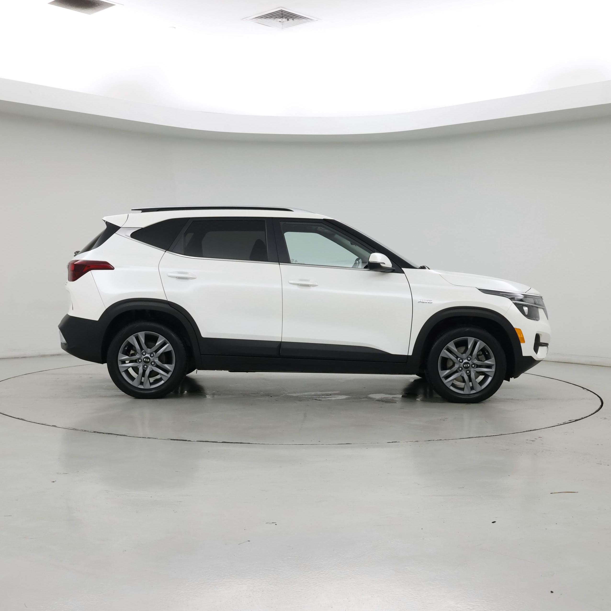 Thumbnail: 2021 Kia Seltos - 7