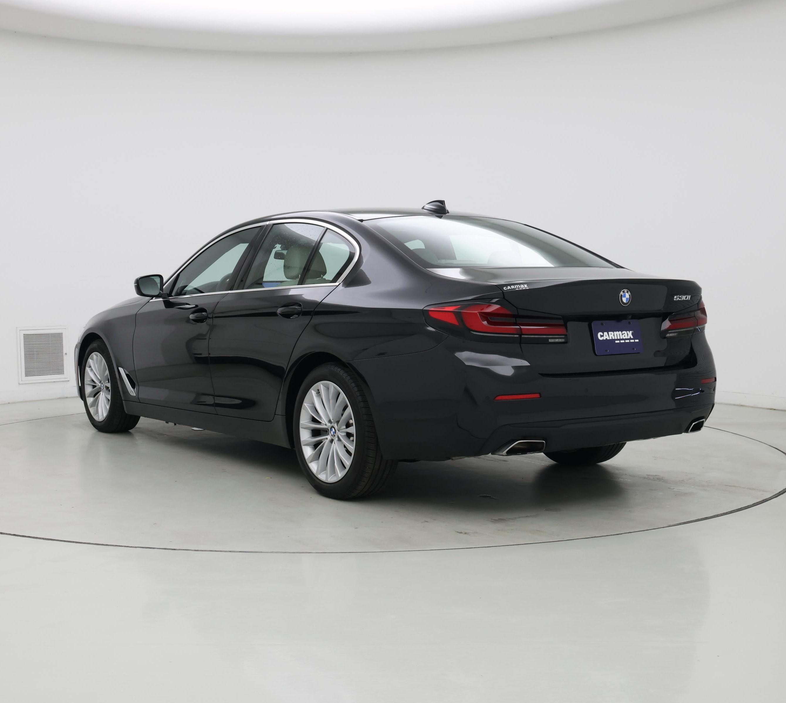 Thumbnail: 2022 BMW 5 Series - 2