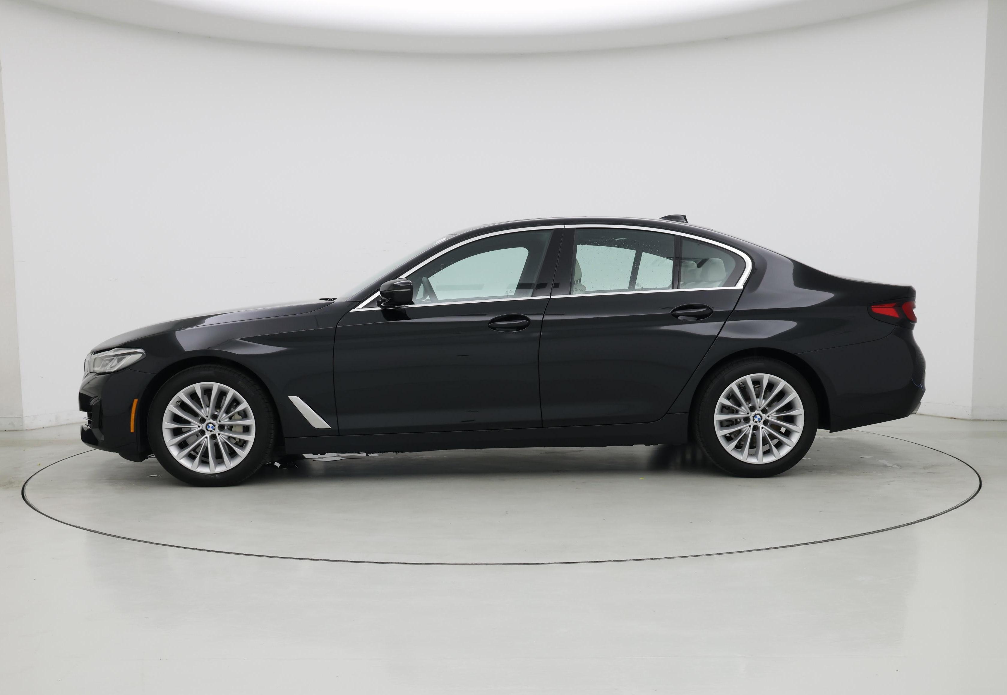 Thumbnail: 2022 BMW 5 Series - 3